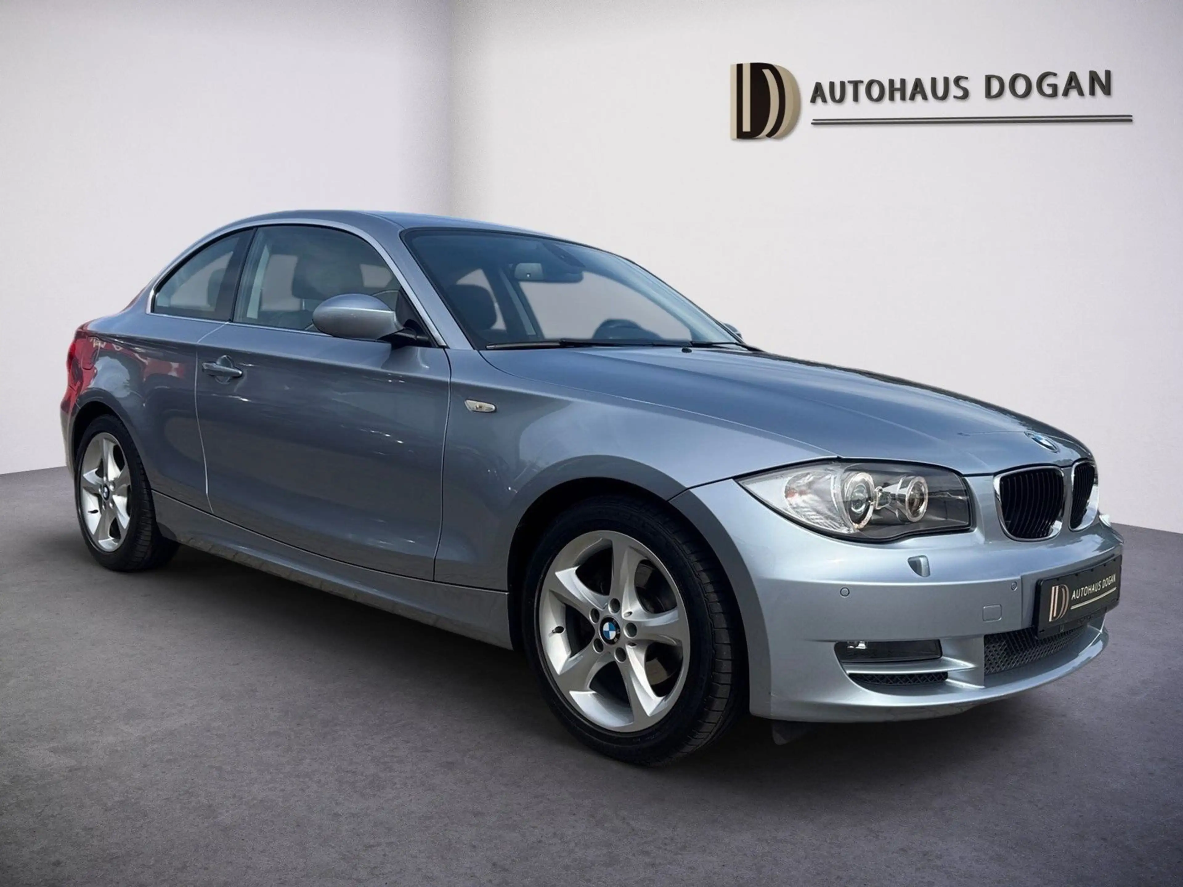 BMW 125 i Coupe 3.0 Aut.*1 Besitz*38.000KM*Original* — photo 2