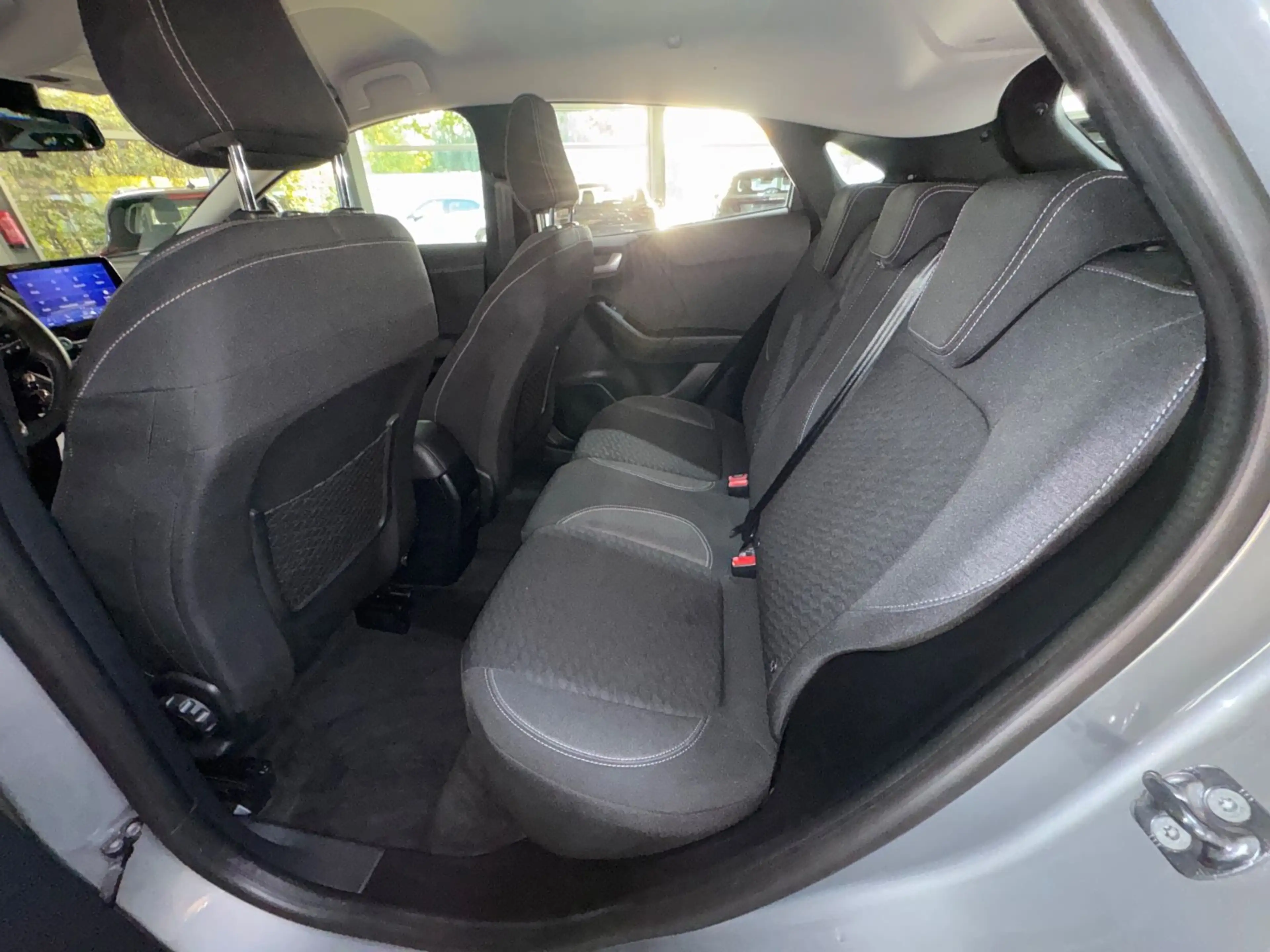 Ford Puma 1.0i Titanium LED Navi Winter akt.PDC RfK — photo 9