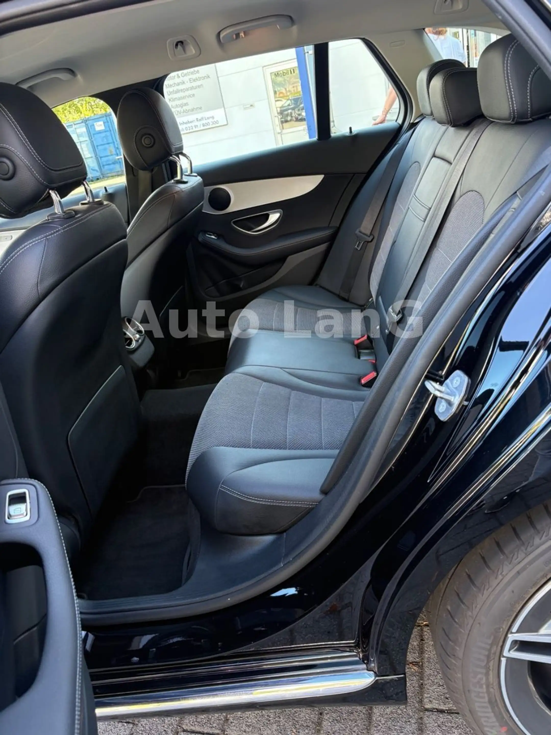 Mercedes-Benz C 180 T-Modell AHK NAVI KAMERA — photo 7