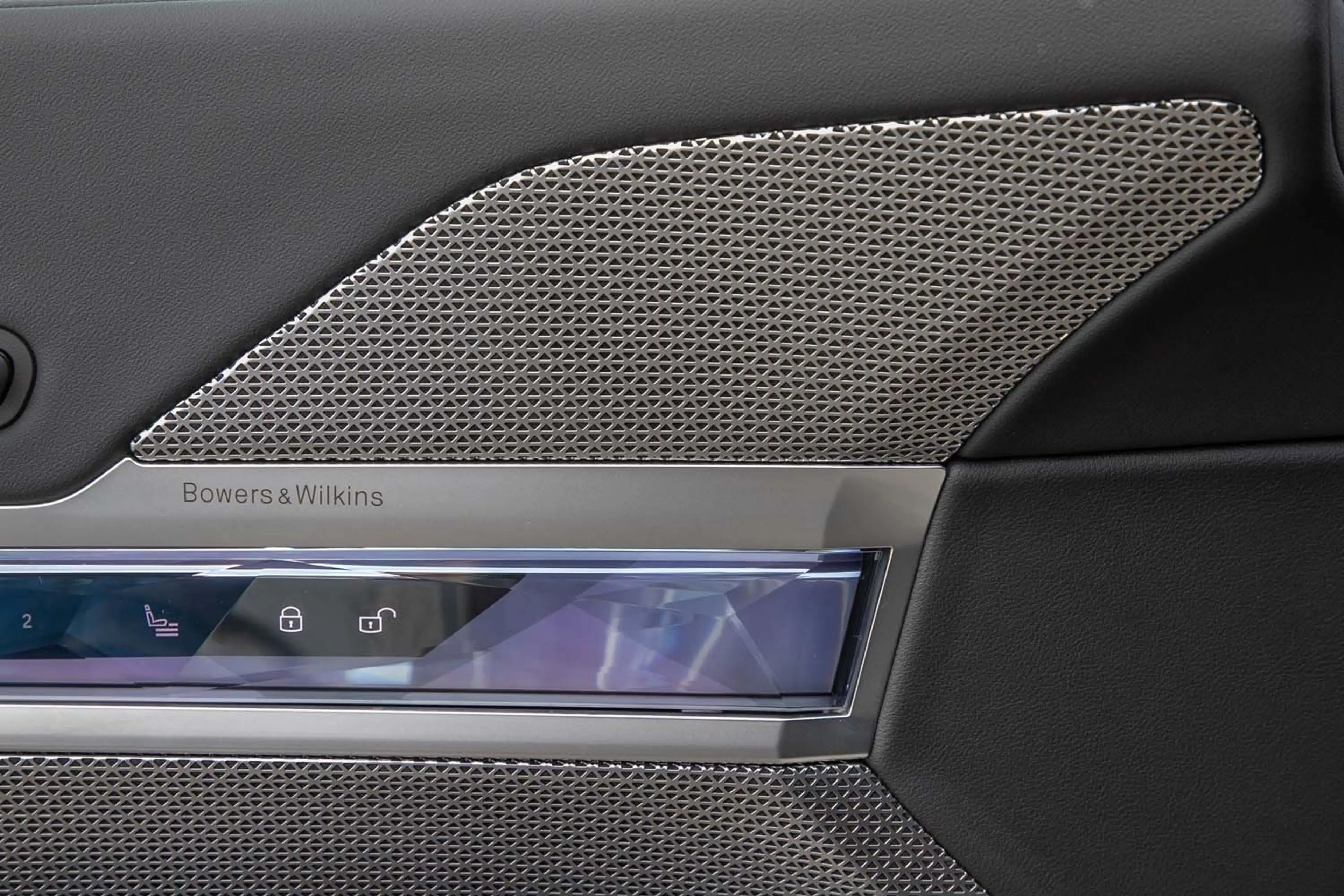 BMW 740 d xDrive M Sportpaket SkyLounge HeadUp 360° — photo 12