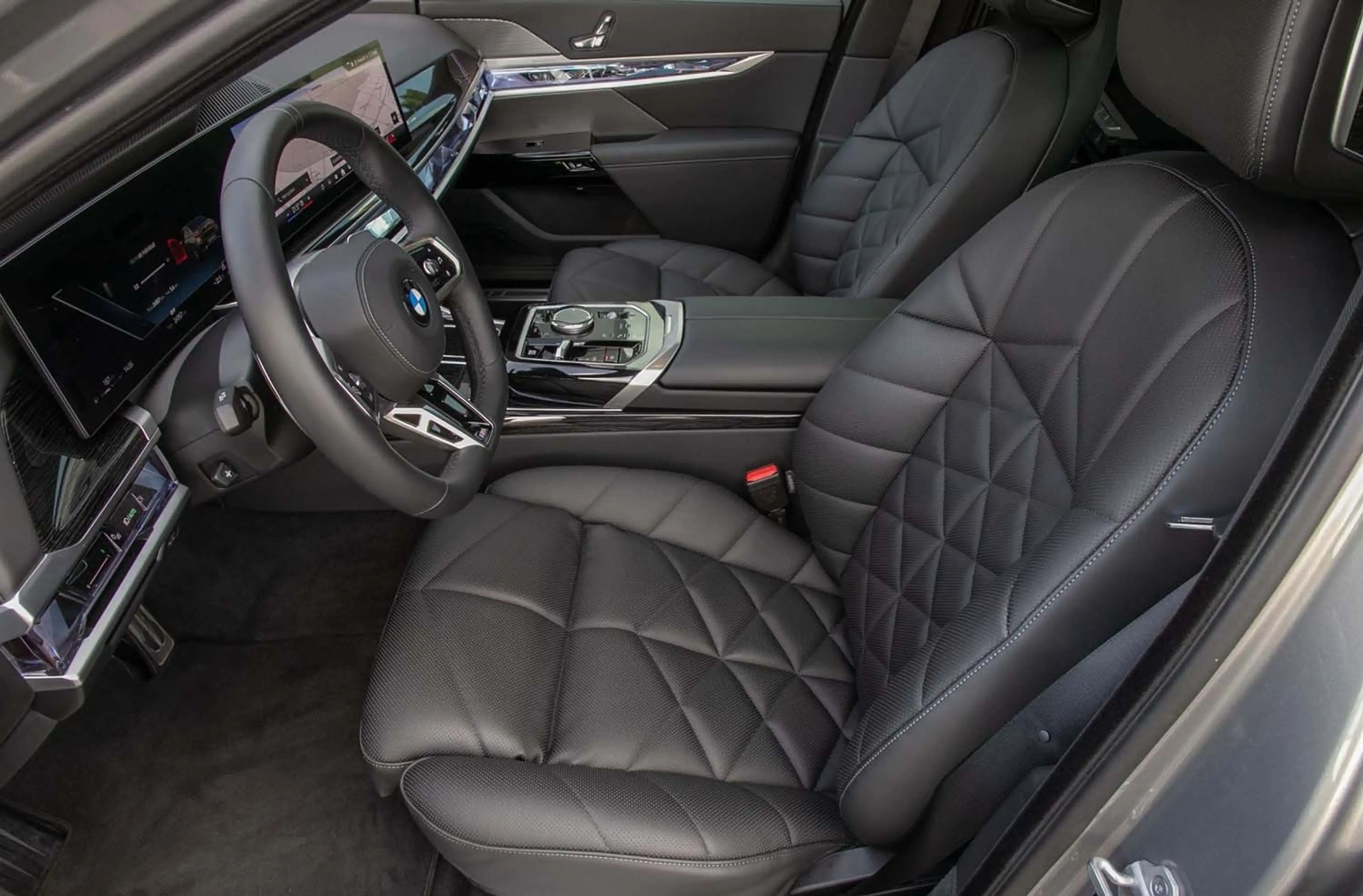 BMW 740 d xDrive M Sportpaket SkyLounge HeadUp 360° — photo 9