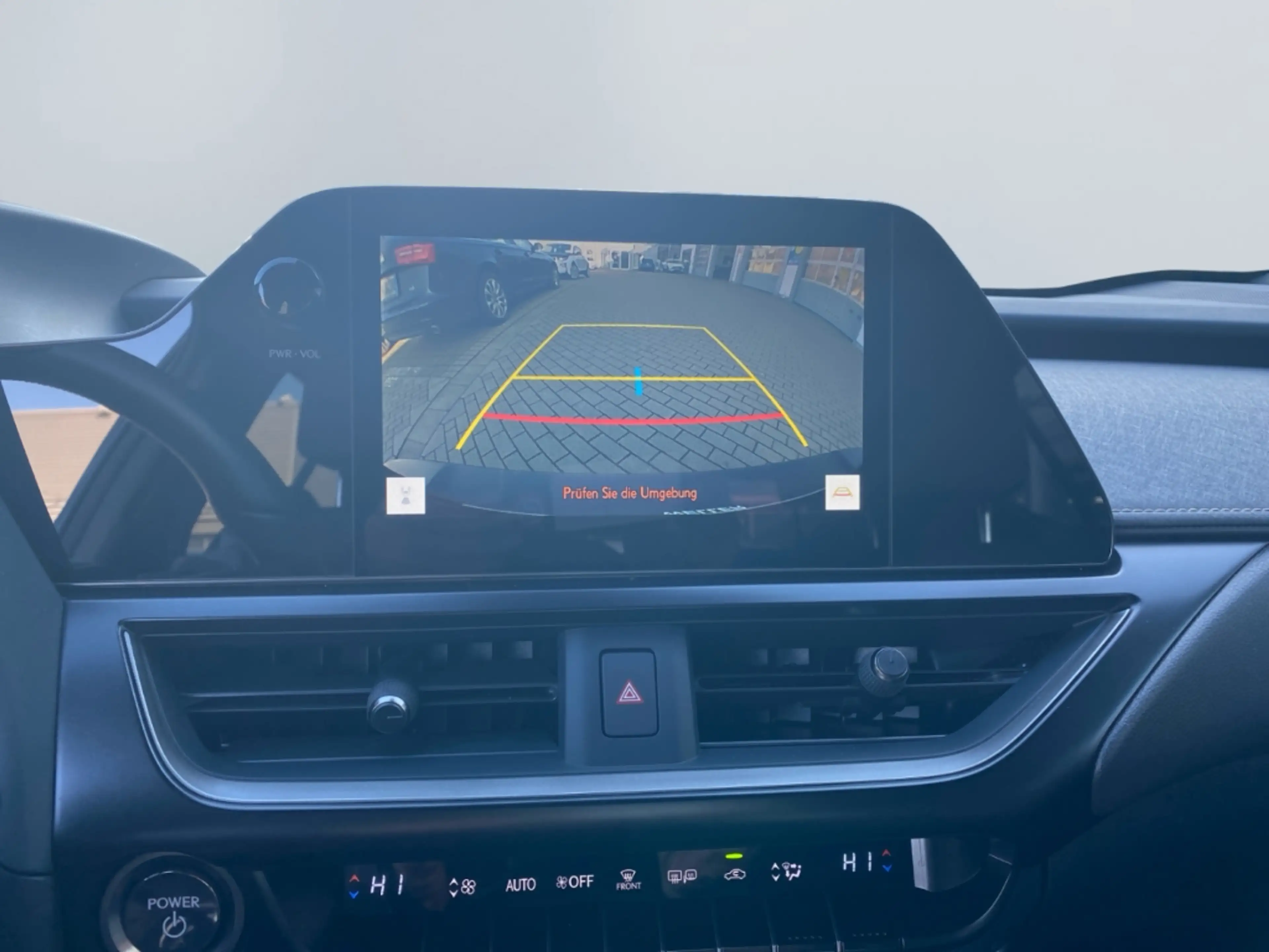 Lexus UX 250h F SPORT Design *Bi-LED*ACC*RCam*SHZ*PDC* — photo 15