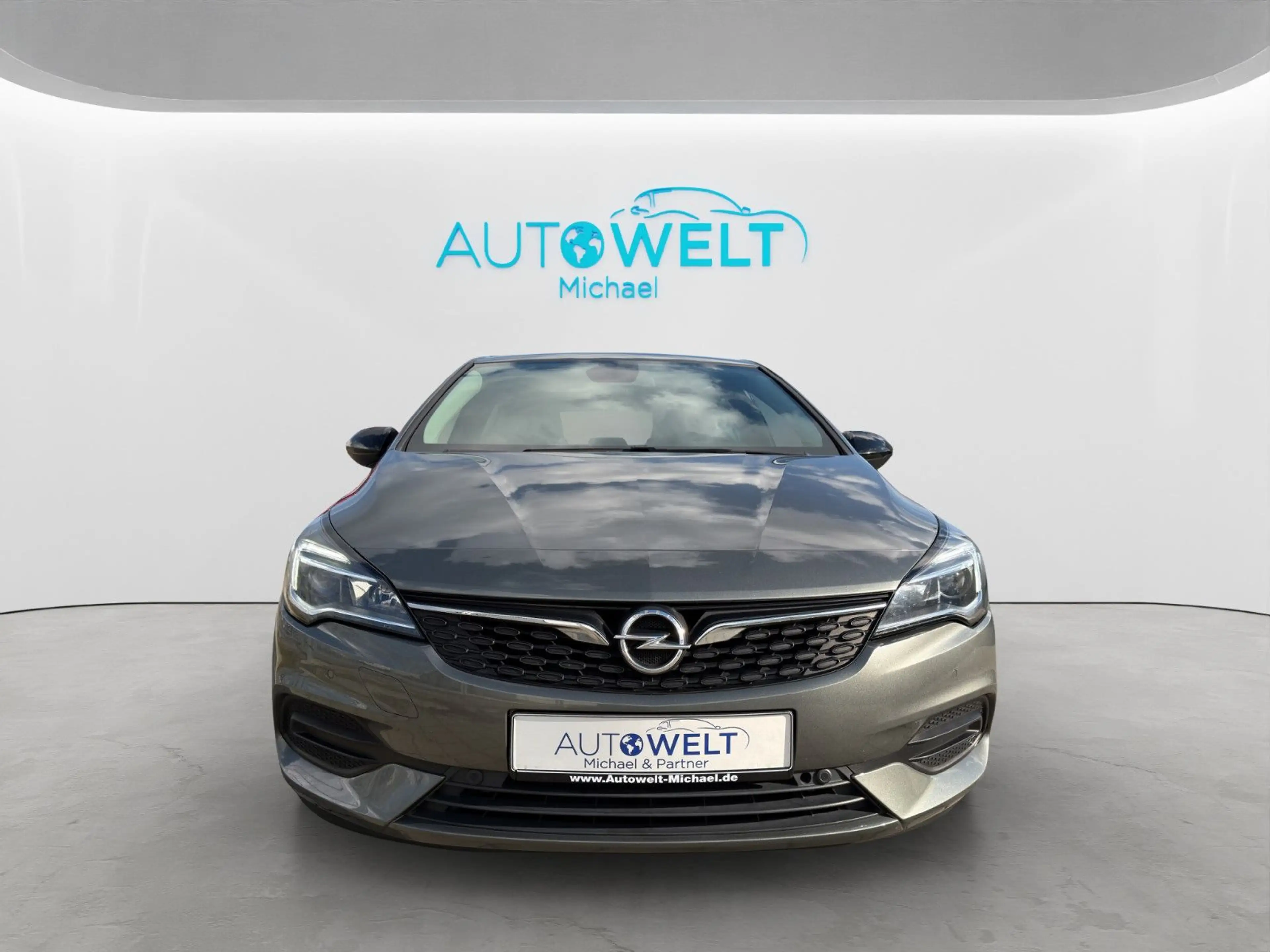 Opel Astra 1.2 KLIMAAUT APP lück.Scheckheft Zahnr.NEU — photo 2