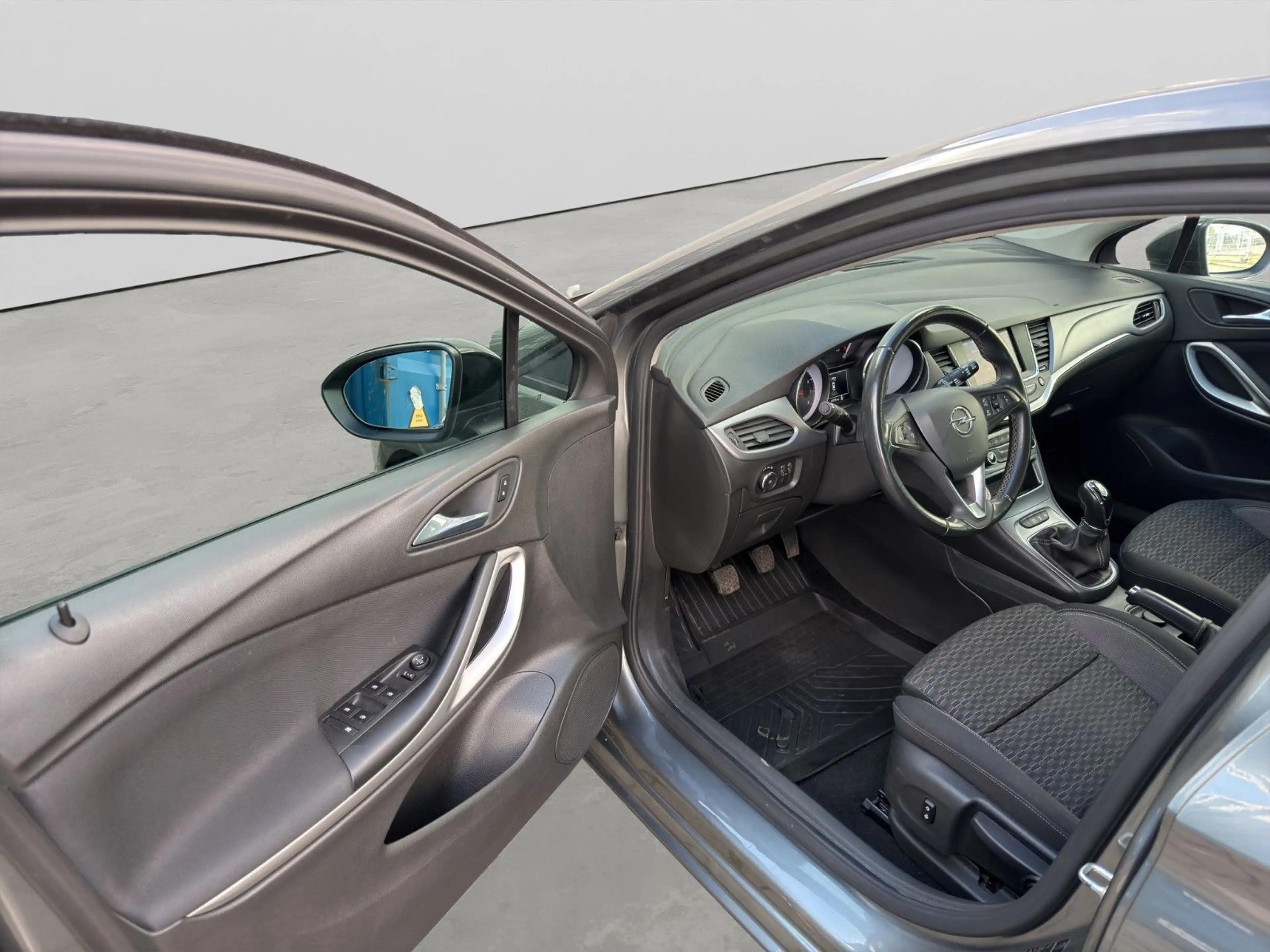 Opel Astra 1.2 KLIMAAUT APP lück.Scheckheft Zahnr.NEU — photo 11