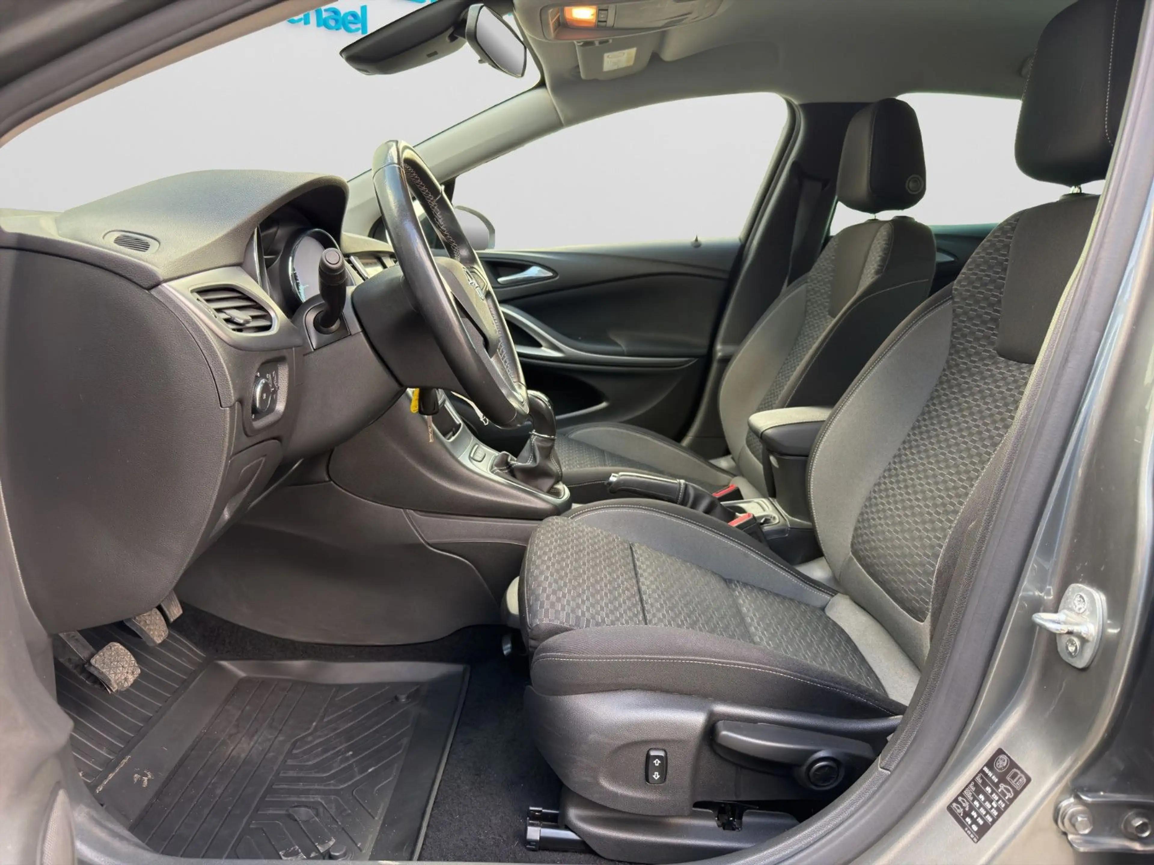 Opel Astra 1.2 KLIMAAUT APP lück.Scheckheft Zahnr.NEU — photo 12
