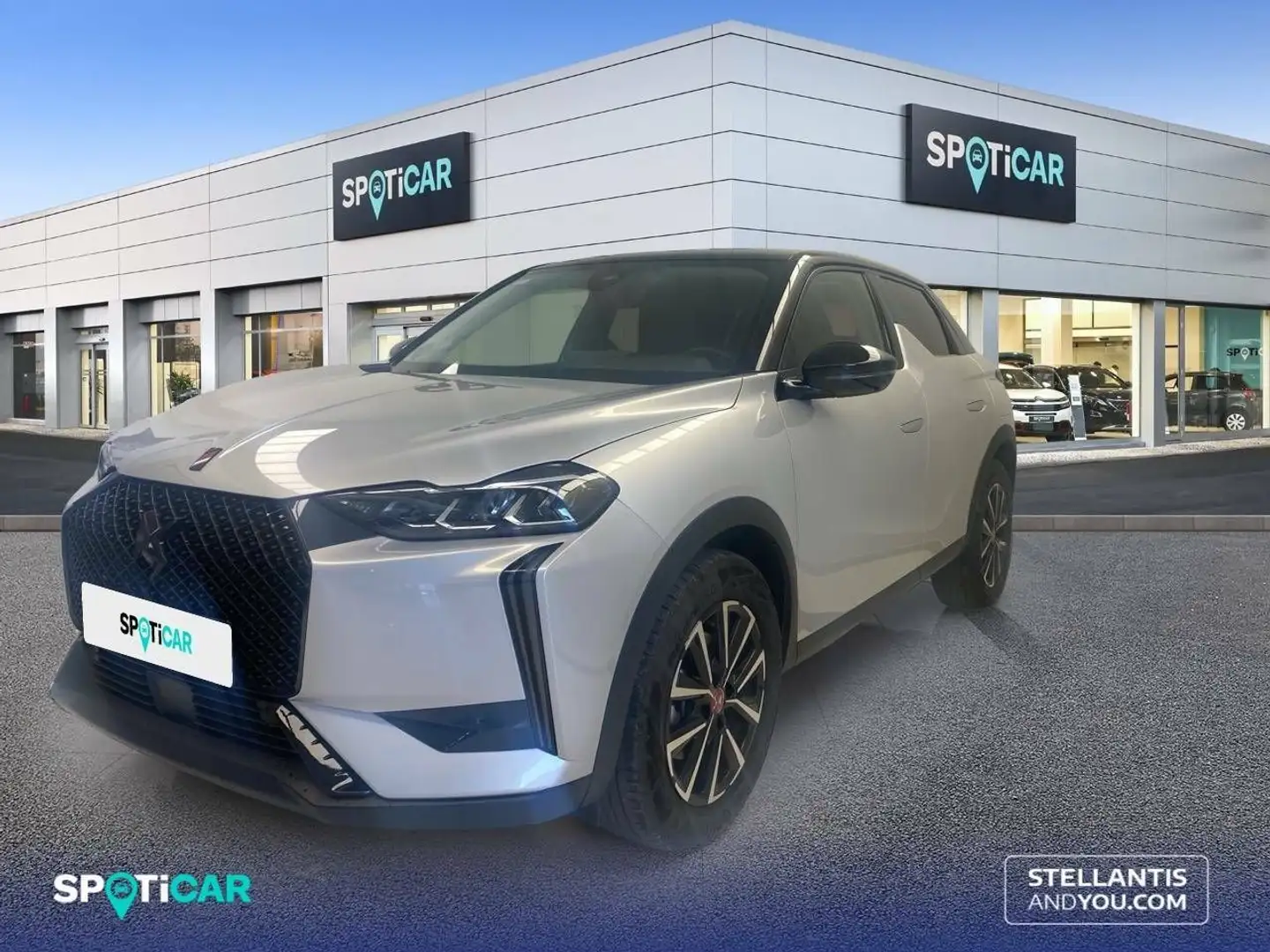DS Automobiles DS 3 BlueHDi 96 kW  Auto. Performance Line Gris - 1