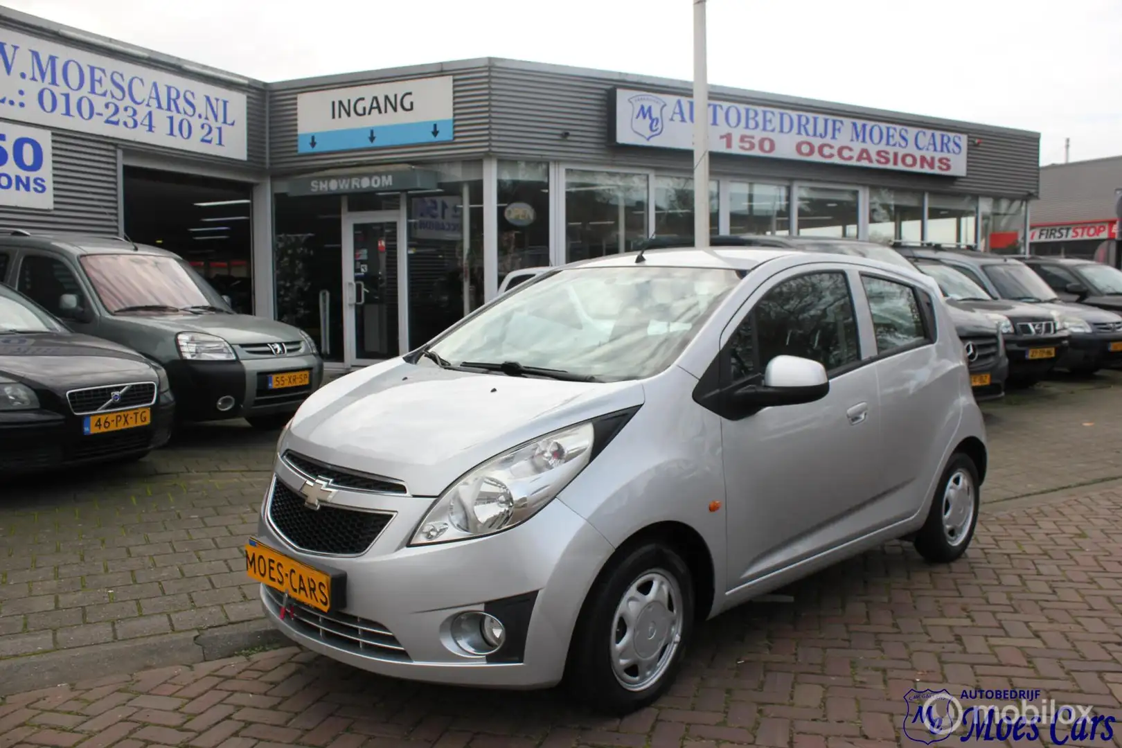 Chevrolet Spark 1.0 16V LE Gris - 1