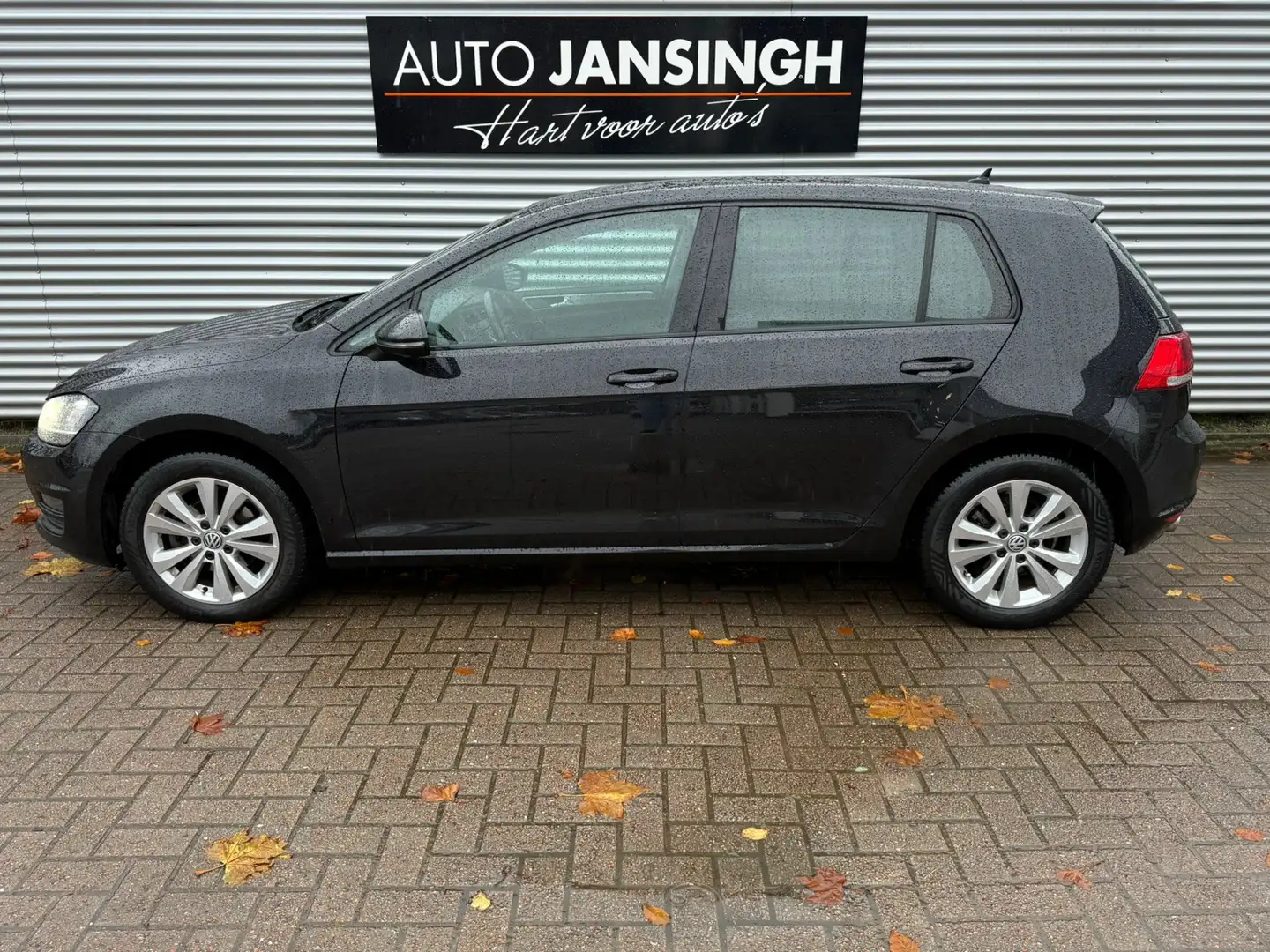 Volkswagen Golf 1.2 TSI Connected Series met 105.236km!! | PDC V+A Noir - 2