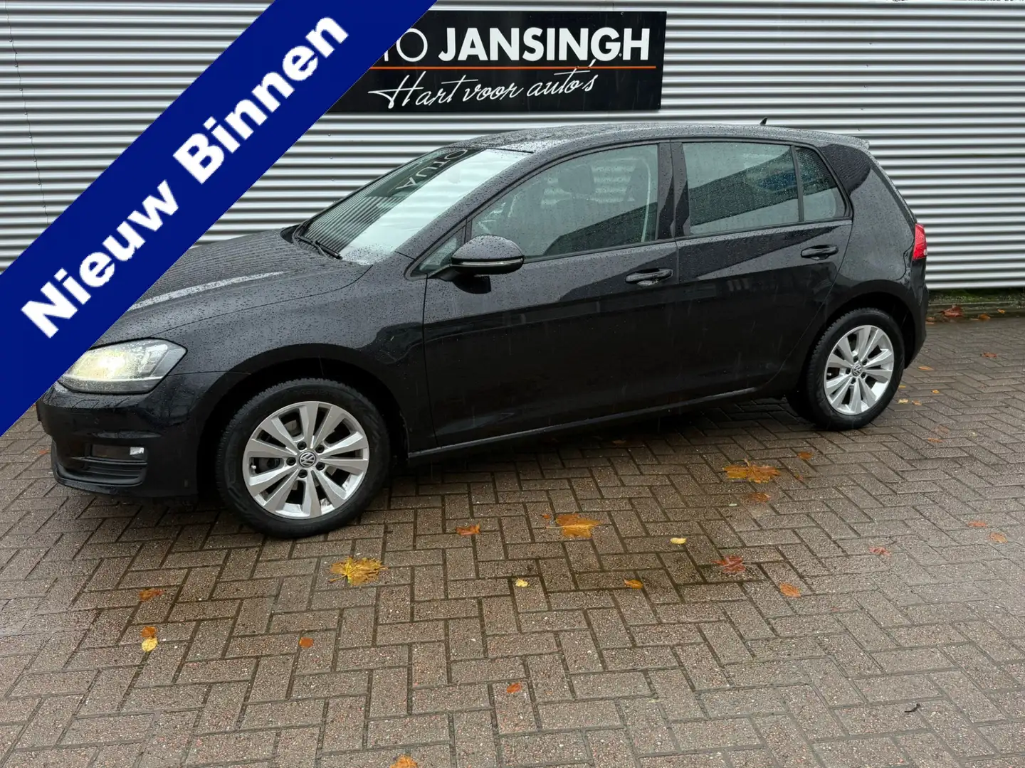Volkswagen Golf 1.2 TSI Connected Series met 105.236km!! | PDC V+A Noir - 1