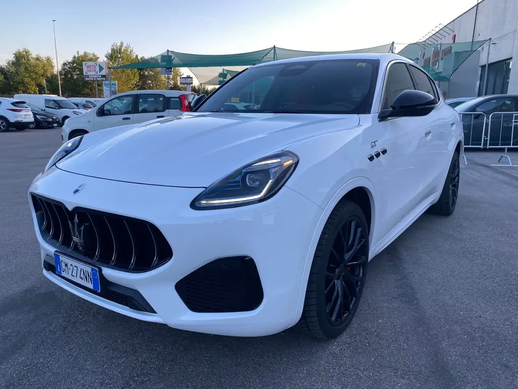 Maserati Grecale 2023 из Европы — купить под ключ