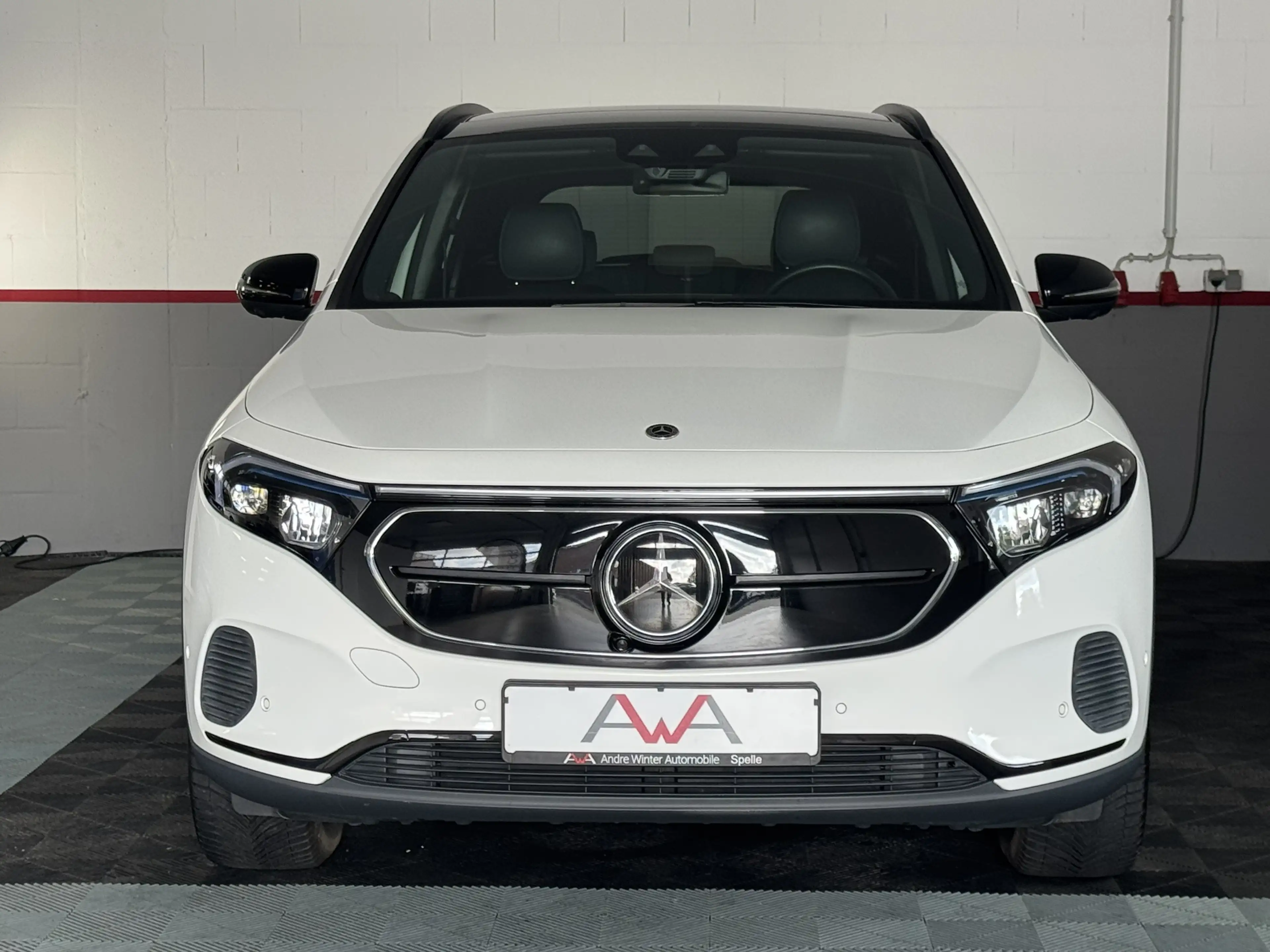 Mercedes-Benz EQA 350 4Matic Advanced+ Pano Burmester — photo 2