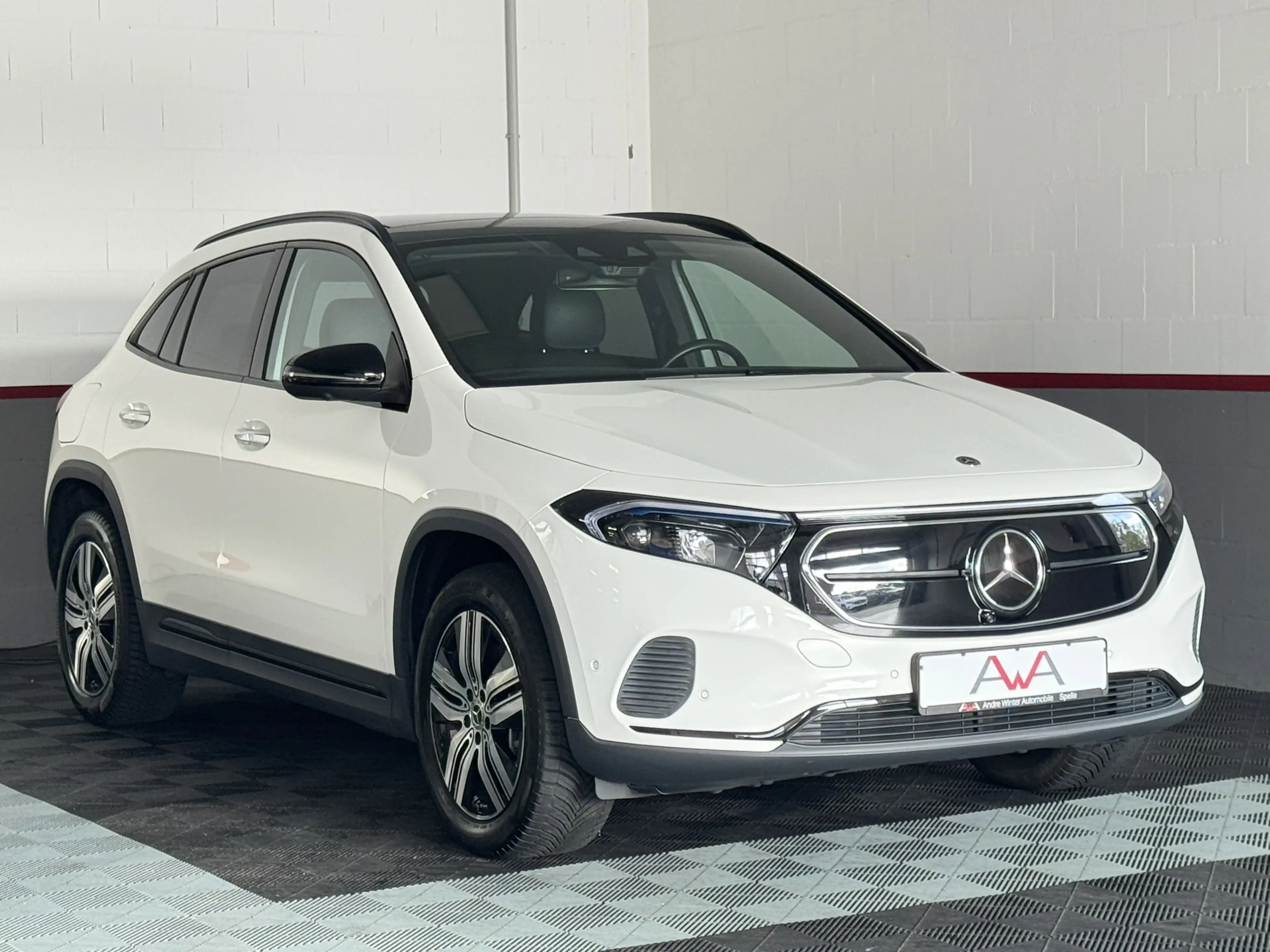Mercedes-Benz EQA 350 4Matic Advanced+ Pano Burmester — photo 3