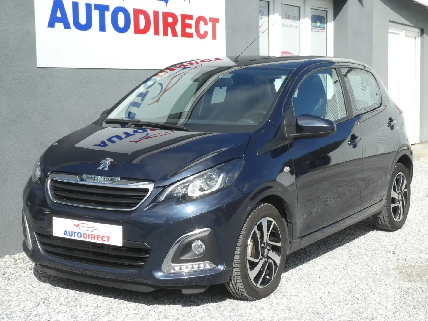 Peugeot 108 108 1.0 VTi Style Camera, Navi, Airco, PDC, Jantes Bleu - 1