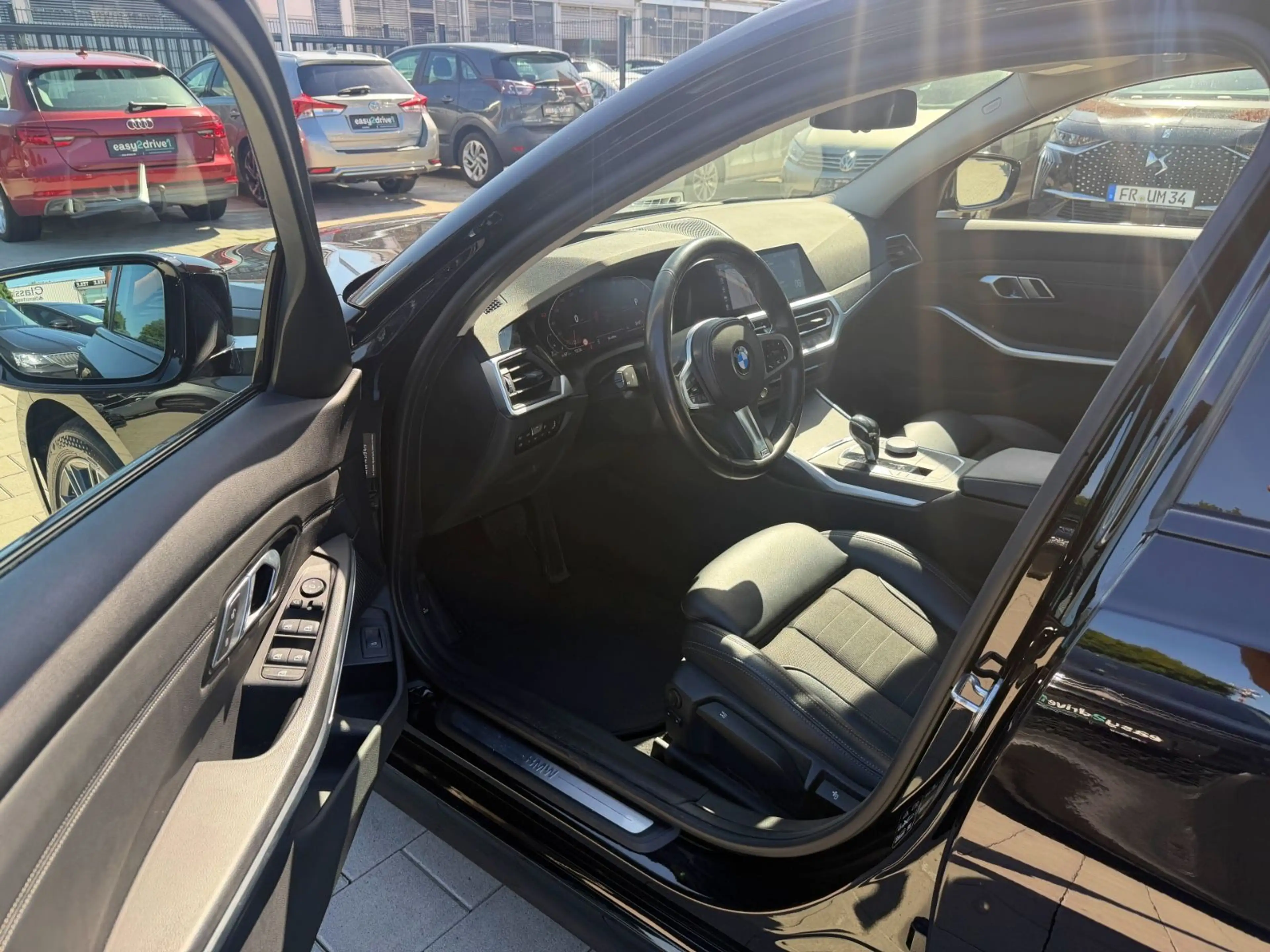 BMW 330 d Touring xDrive Sport Line/LASER/HUD/LIVECO — photo 10