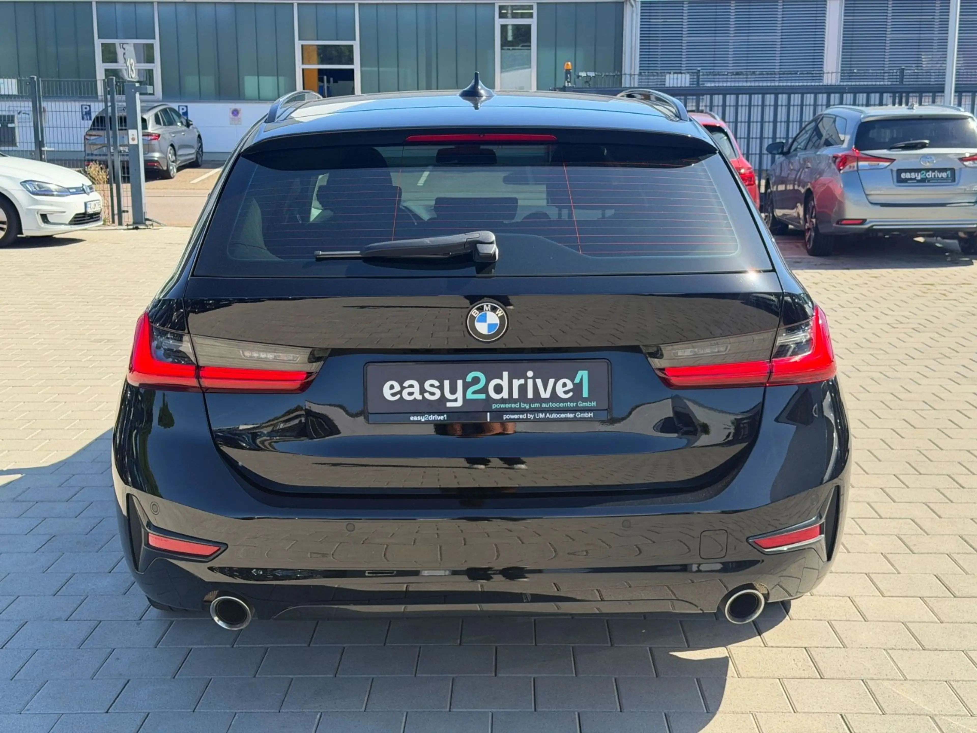 BMW 330 d Touring xDrive Sport Line/LASER/HUD/LIVECO — photo 5