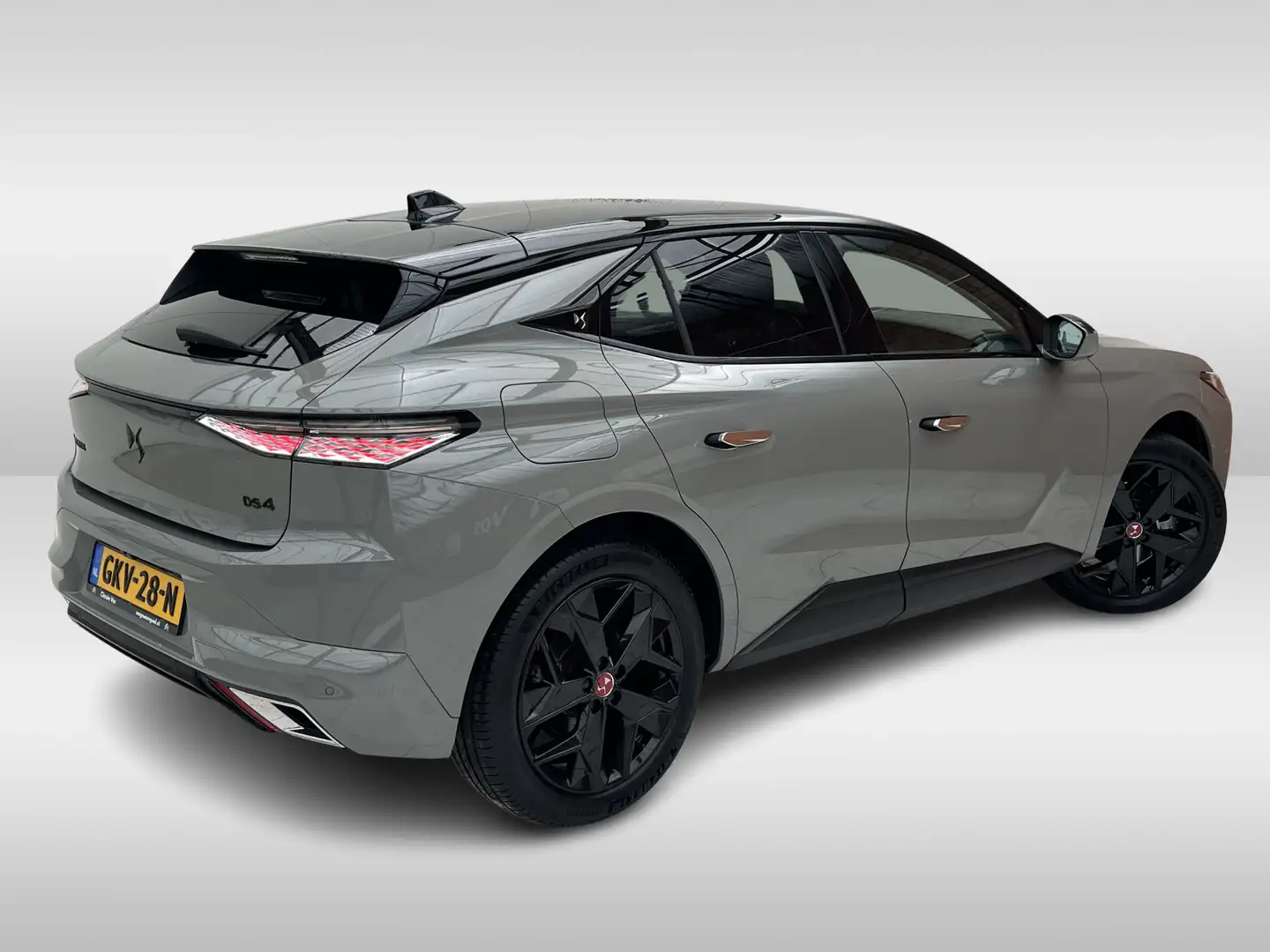 DS Automobiles DS 4 E-Tense 225 Performance Line+ | Keyless | Camera r Grijs - 2