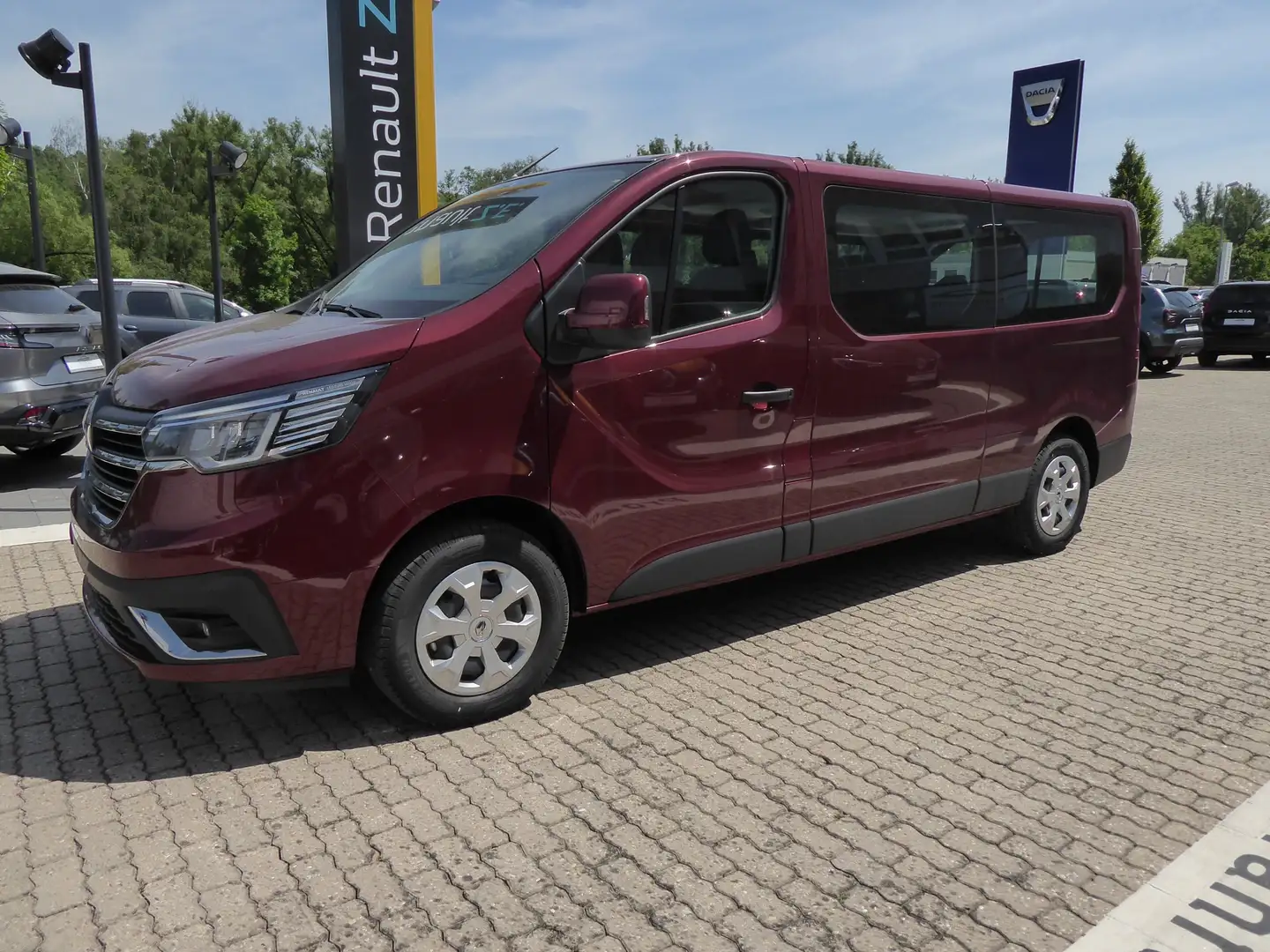 Renault Trafic Grand Blue dCi 150 Rot - 1