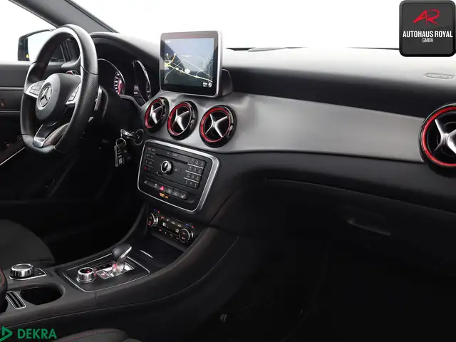 Mercedes-Benz Unknown Model view 10
