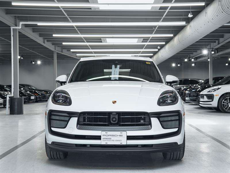 2022 Porsche Macan S thumb 6