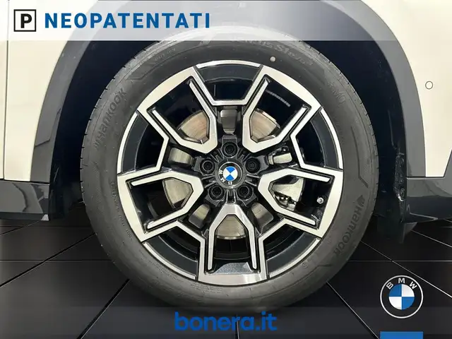BMW Ix1 view 13