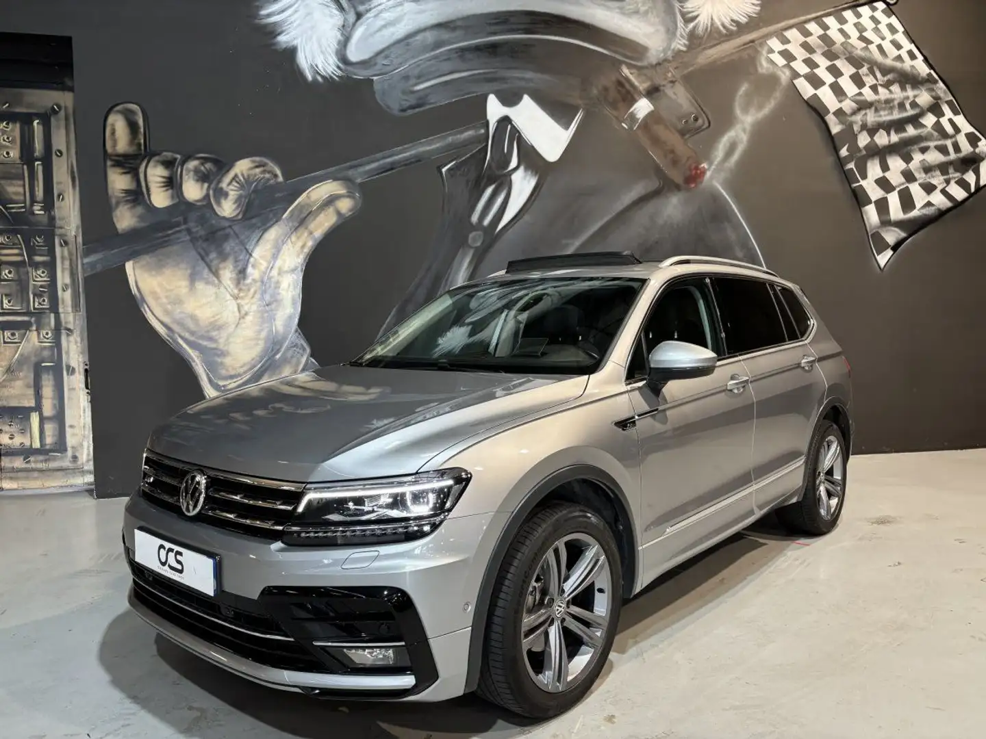 Volkswagen Tiguan Allspace 2.0 TDI 150 Carat R LINE Toit Ouvrant / A Gris - 2