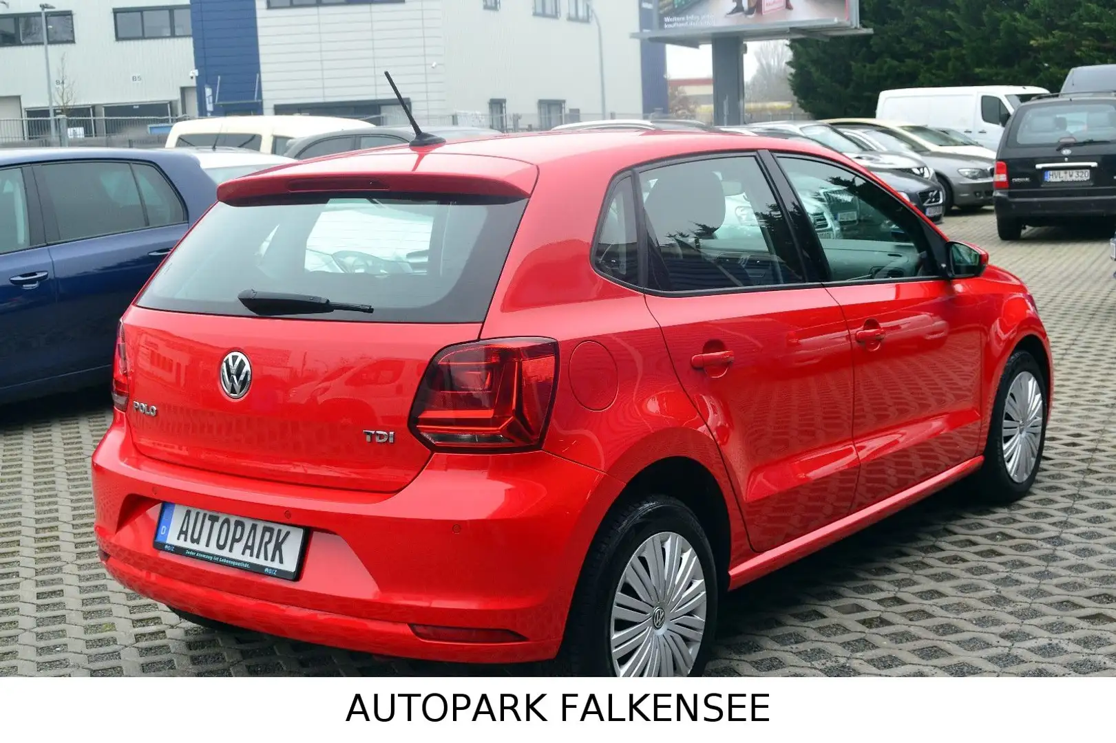 Volkswagen Polo POLO V TRENDLINE FACELIFT+NAVI+PDC+EURO6+SHZ+TÜV Rot - 2