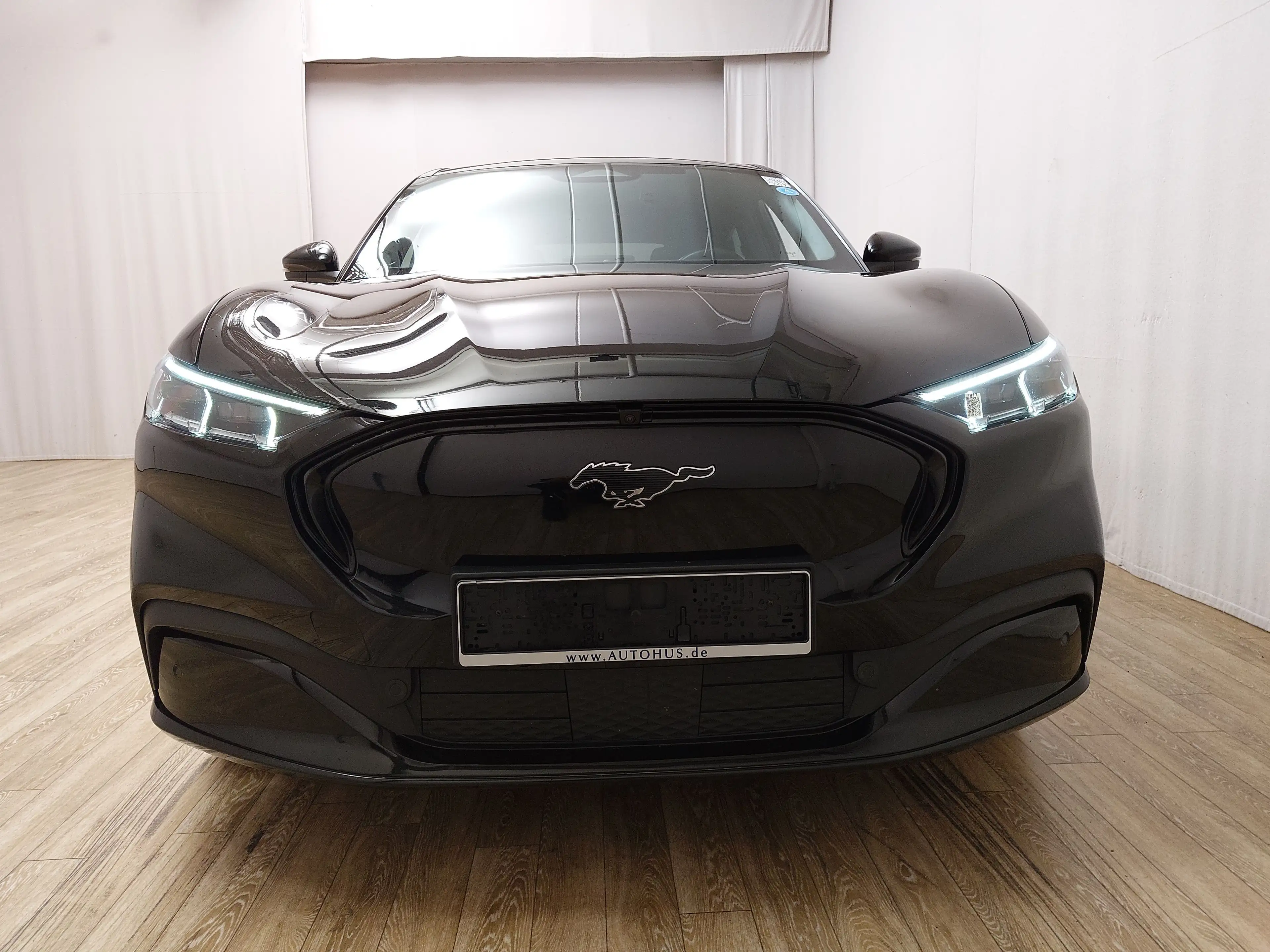 Ford Mustang Mach-E AWD LEDER NAVI LED KAMERA — photo 9