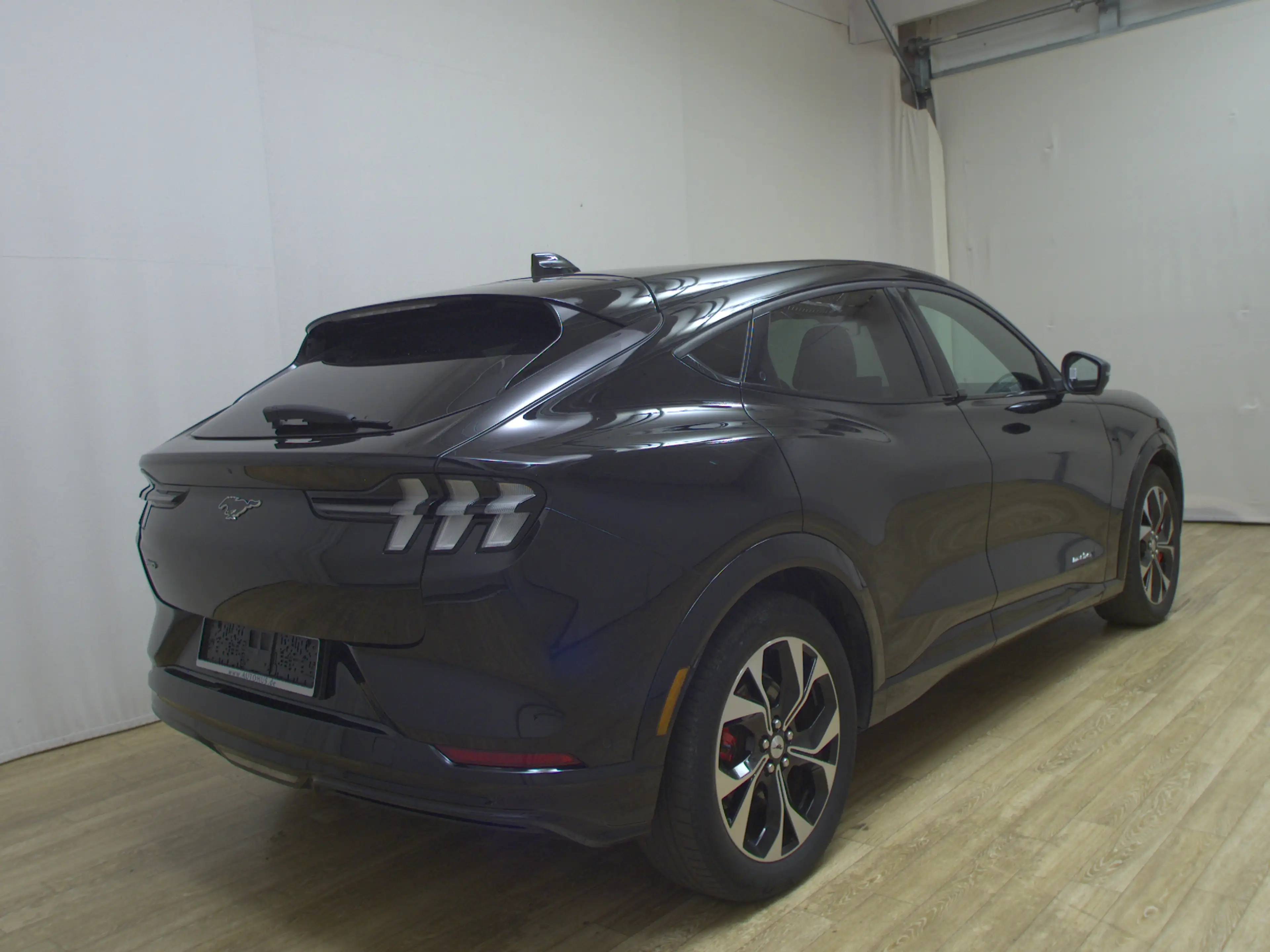 Ford Mustang Mach-E AWD LEDER NAVI LED KAMERA — photo 4