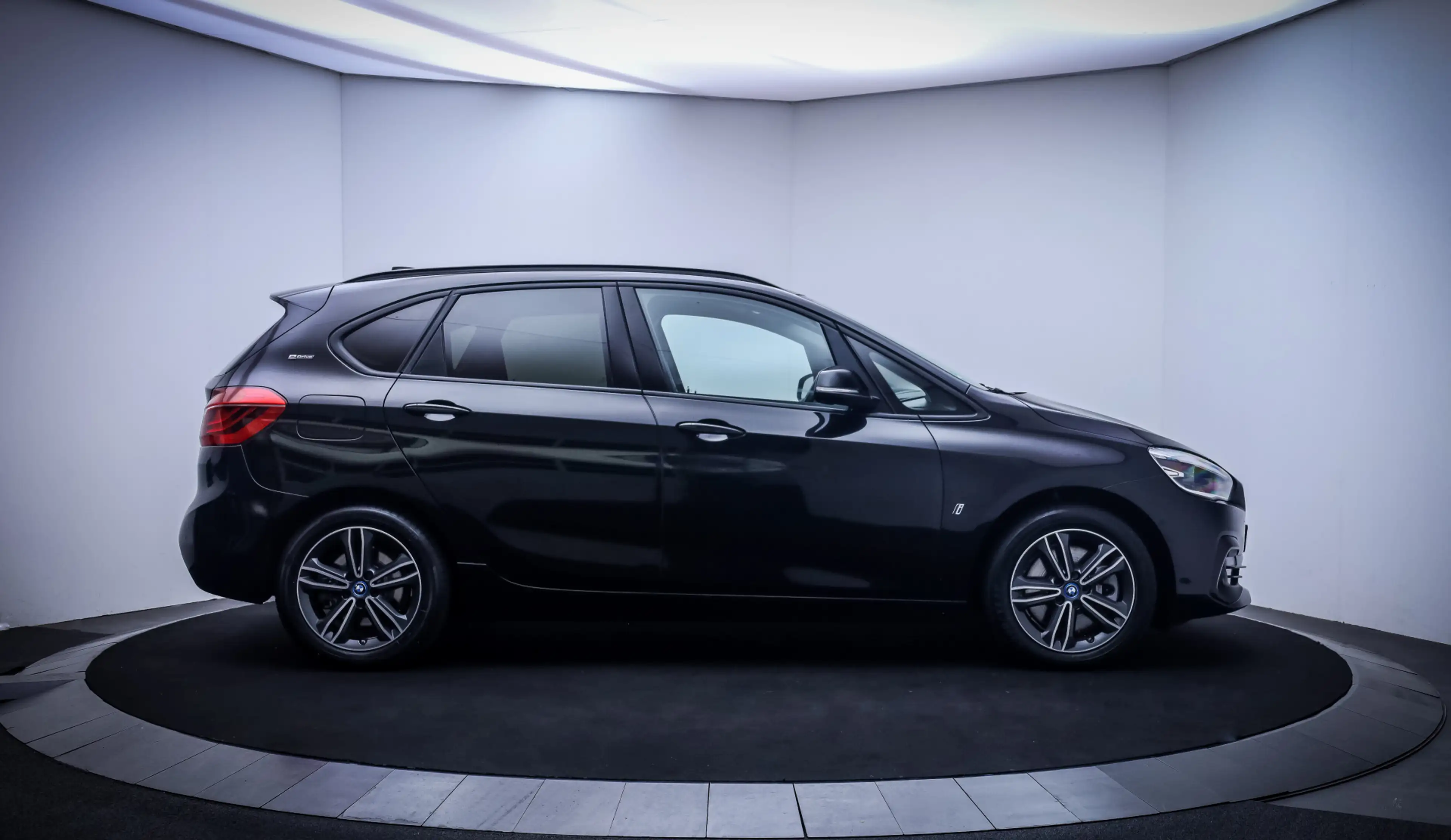 BMW 225 2-serie Active Tourer 225xe SPORTLINE iPerformance — photo 4