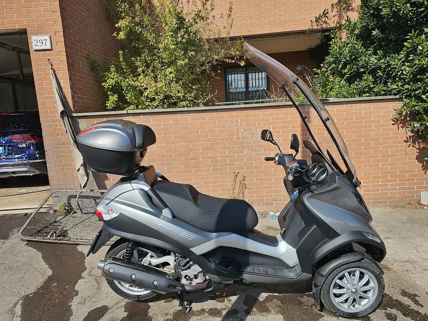 Piaggio MP3 400 RL Grijs - 1