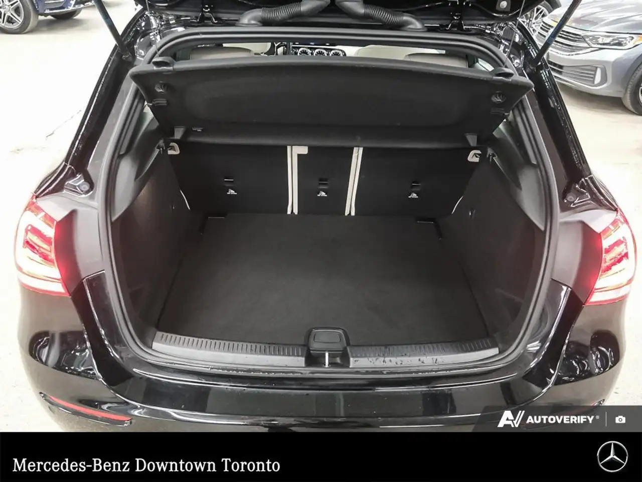 Mercedes-Benz A-Class снимка Mercedes-Benz A-Class