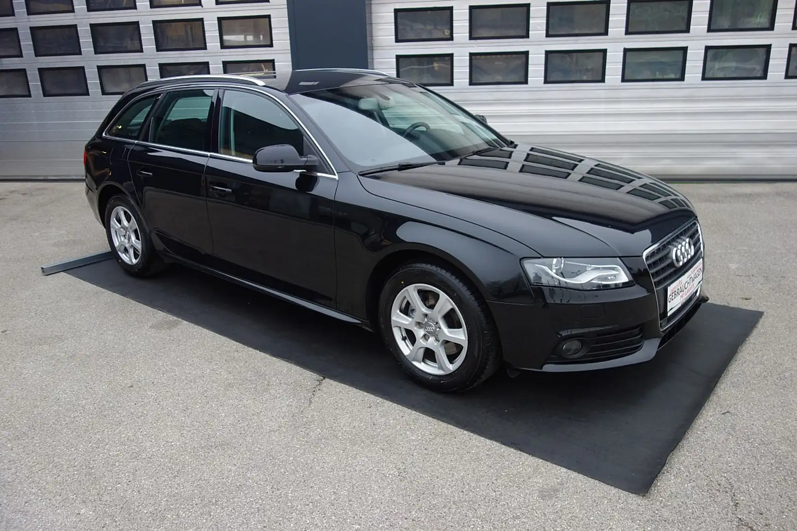Audi A4 Avant 2,0 TDI Start-up DPF Schwarz - 1