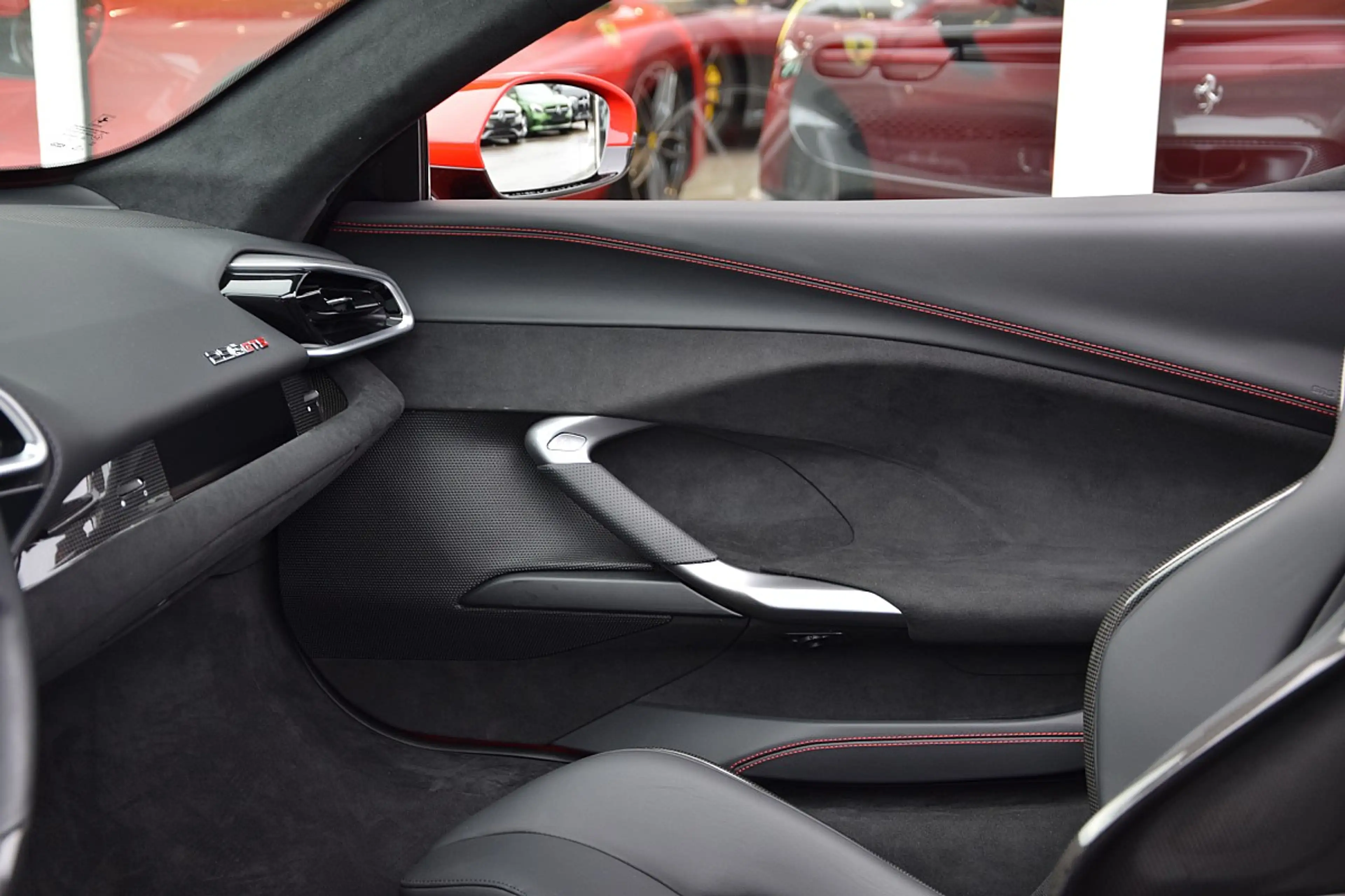 Ferrari 296 GTS Roadster *Carbon*Lift*Kamera*Rosso Metallic... — photo 5