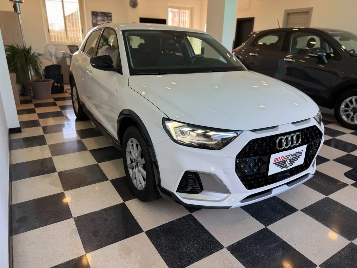 Audi A1 A1 Allstreet 25 TFSI Bianco - 2