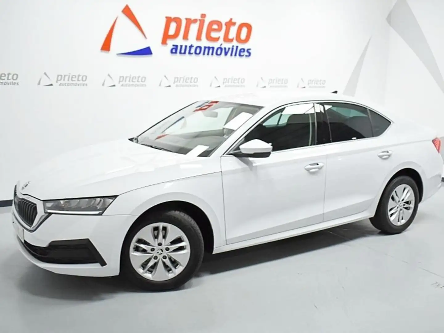 Skoda Octavia 2.0TDI Ambition Plus 85kW Blanco - 1