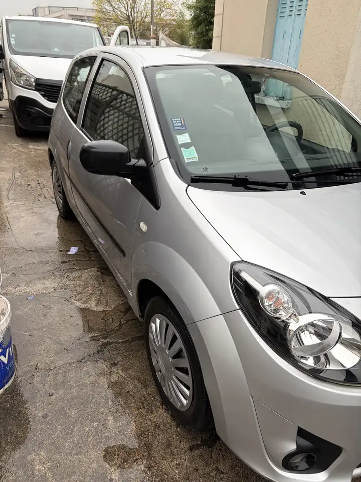 Renault Twingo II 1.2 LEV 16v 75 eco2 Initiale Euro 5
