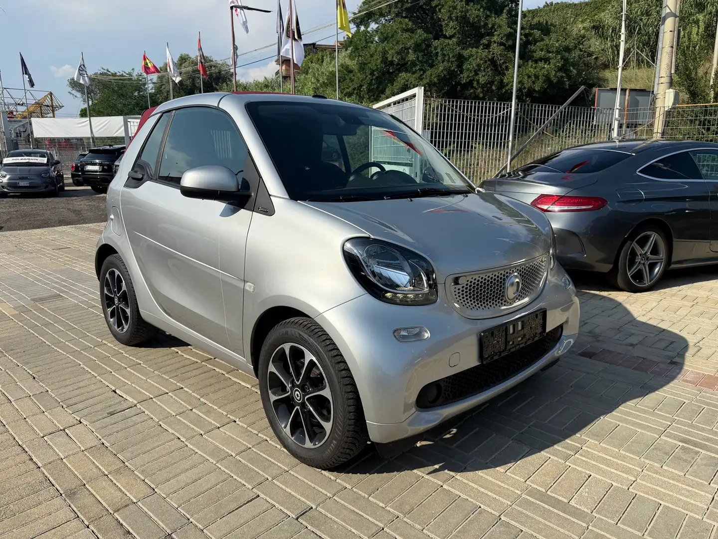 smart forTwo cabrio 1.0 Passion 71cv Twinamic Argent - 2