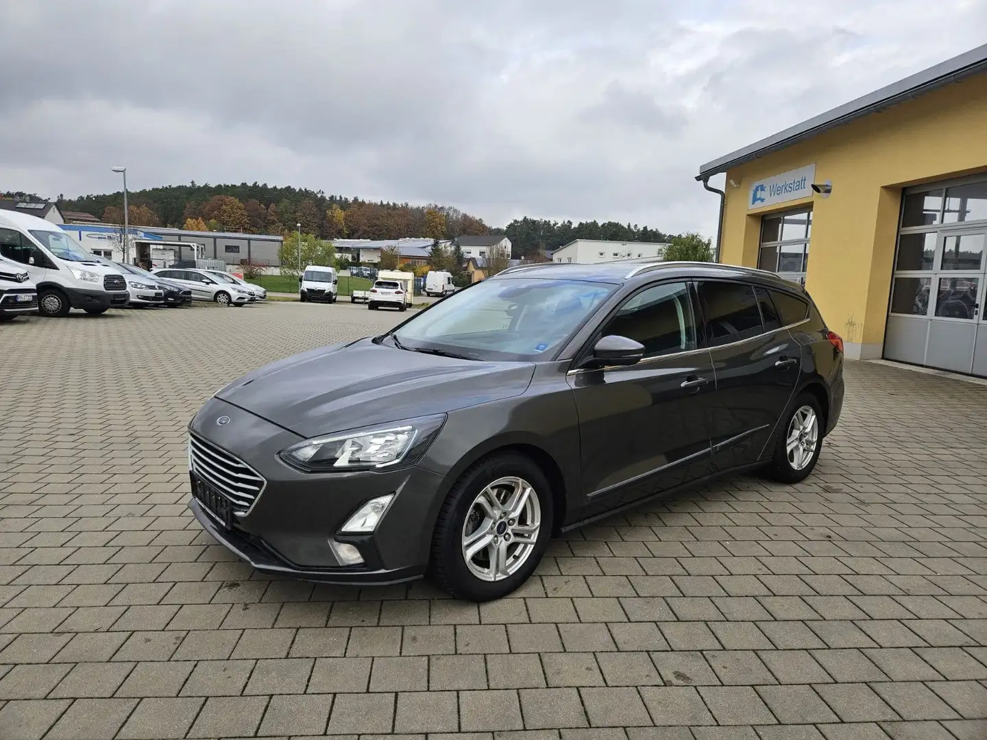 Ford Focus Turnier Cool & Connect*Android*Navi*AHK* Gris - 1