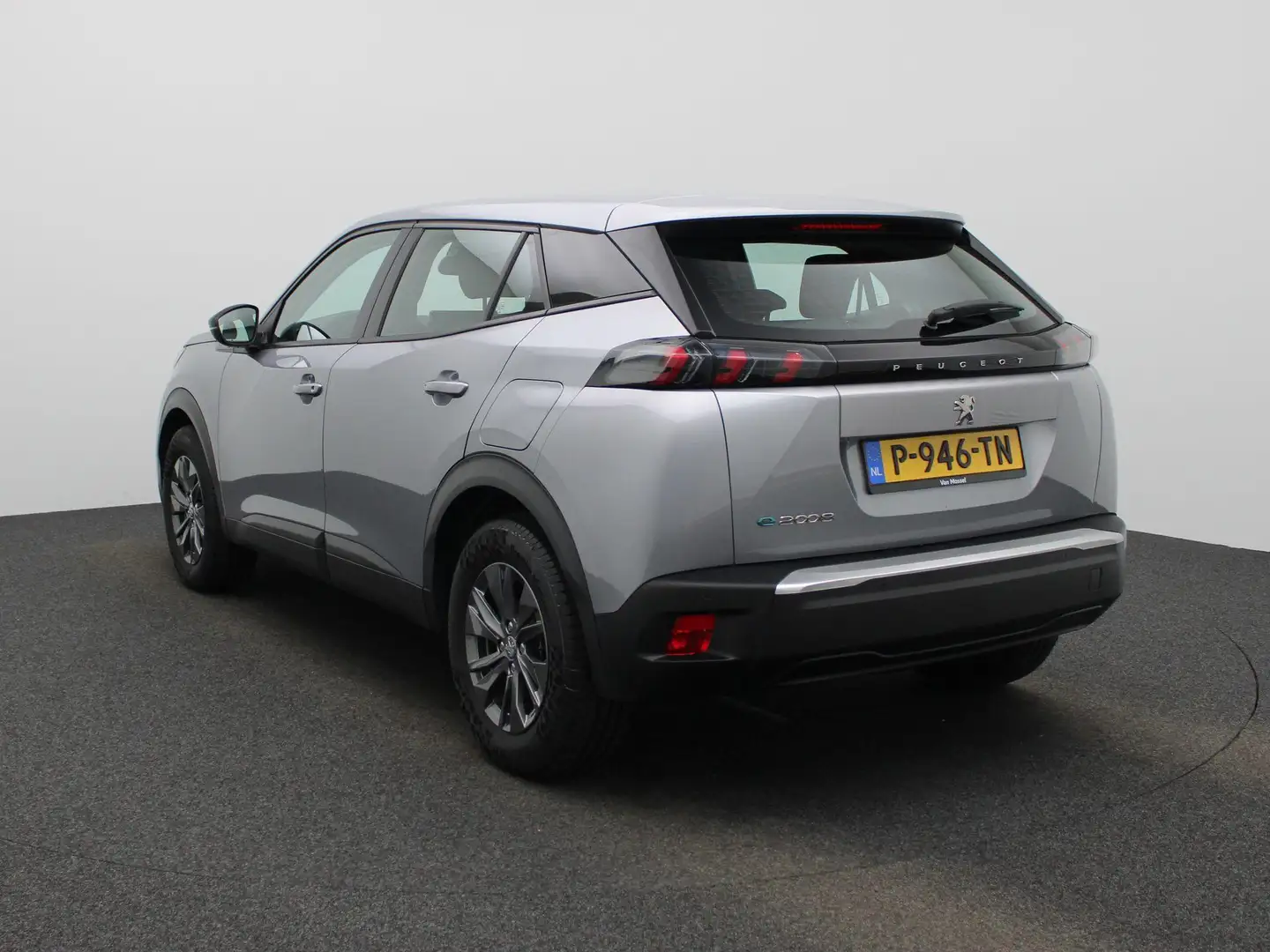 Peugeot e-2008 EV Active Pack 50 kWh Gris - 2