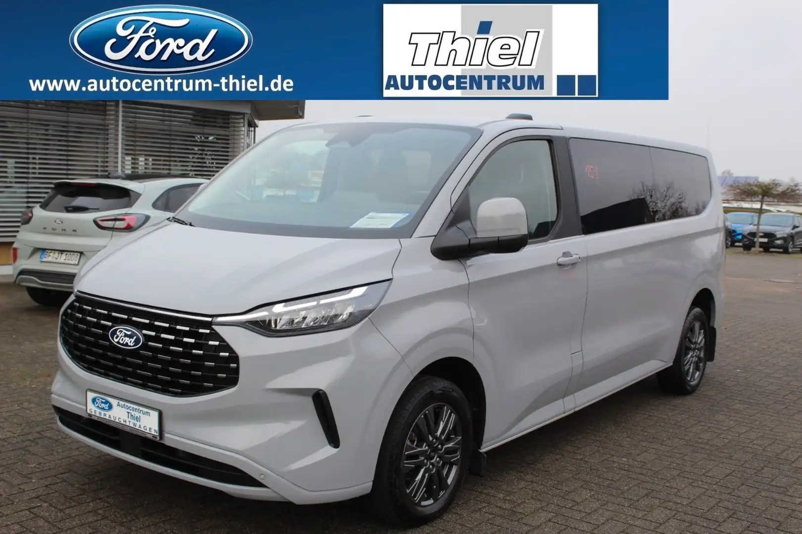 Ford Tourneo Custom L2 170PS Auto. Titanium 5J. Garan Gris - 1