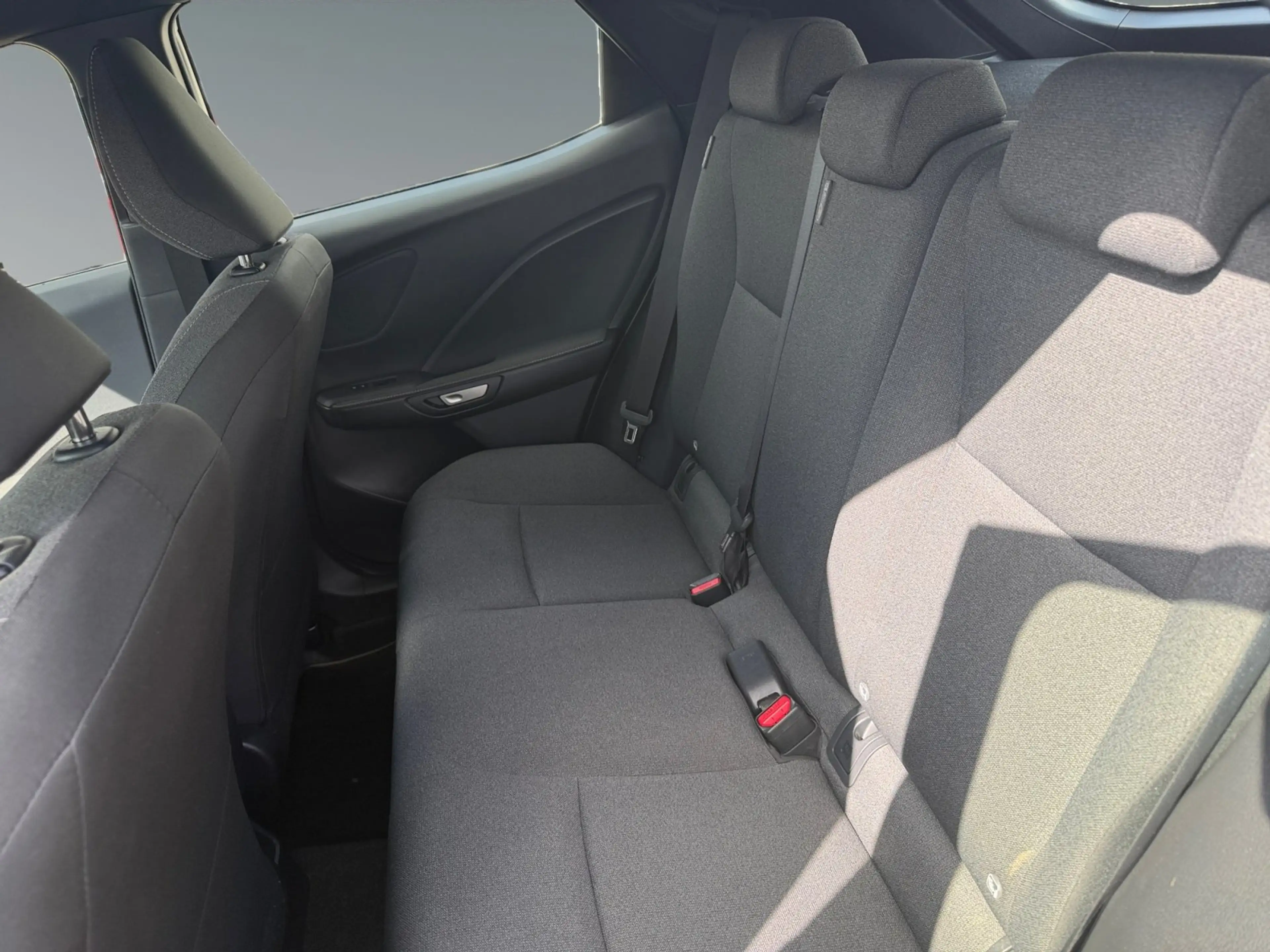 Lexus LBX 1.5 Hybrid *CARPLAY*AA*KAMERA* — photo 14