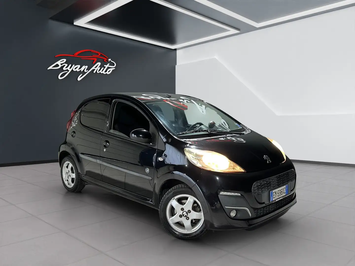 Peugeot 107 5p 1.0 12v Urban Move - 2