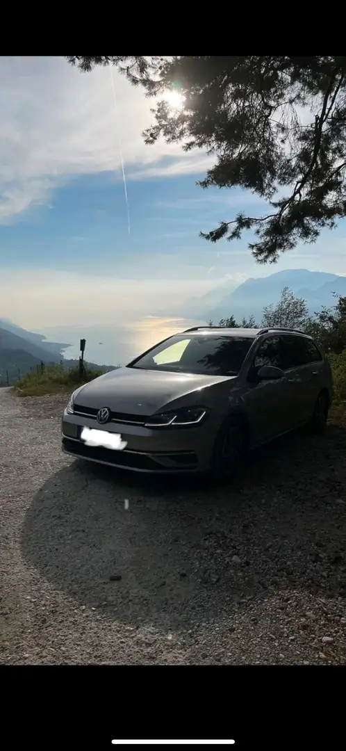 Volkswagen Golf Variant 1.6 TDI DSG Sound - 1