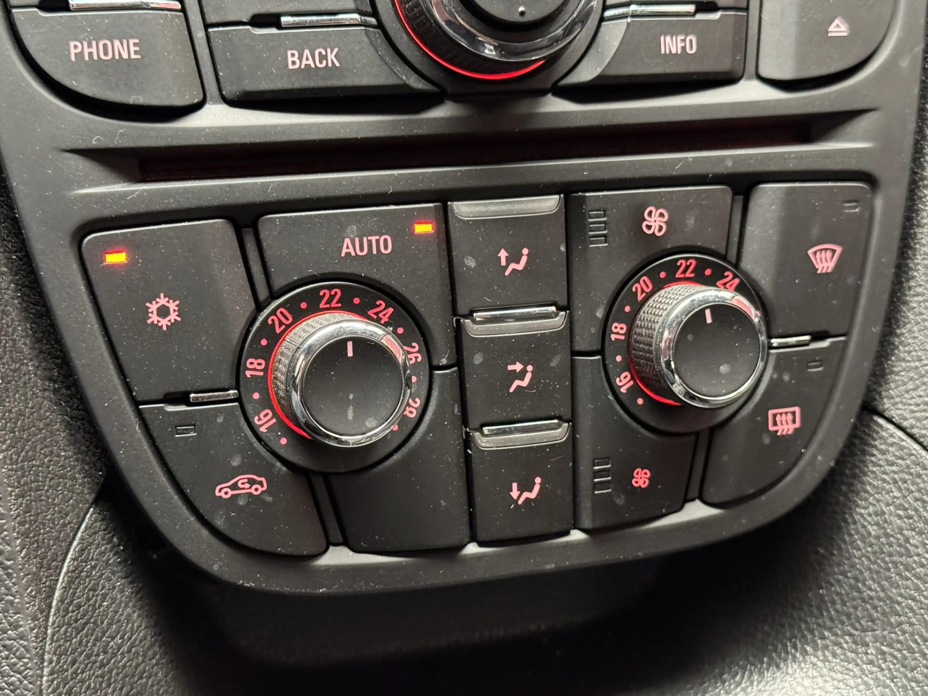 Opel Meriva 1.4 TURBO BUSINESS+ NAVIGATIE CRUISE CONTROL CLIMA — photo 27