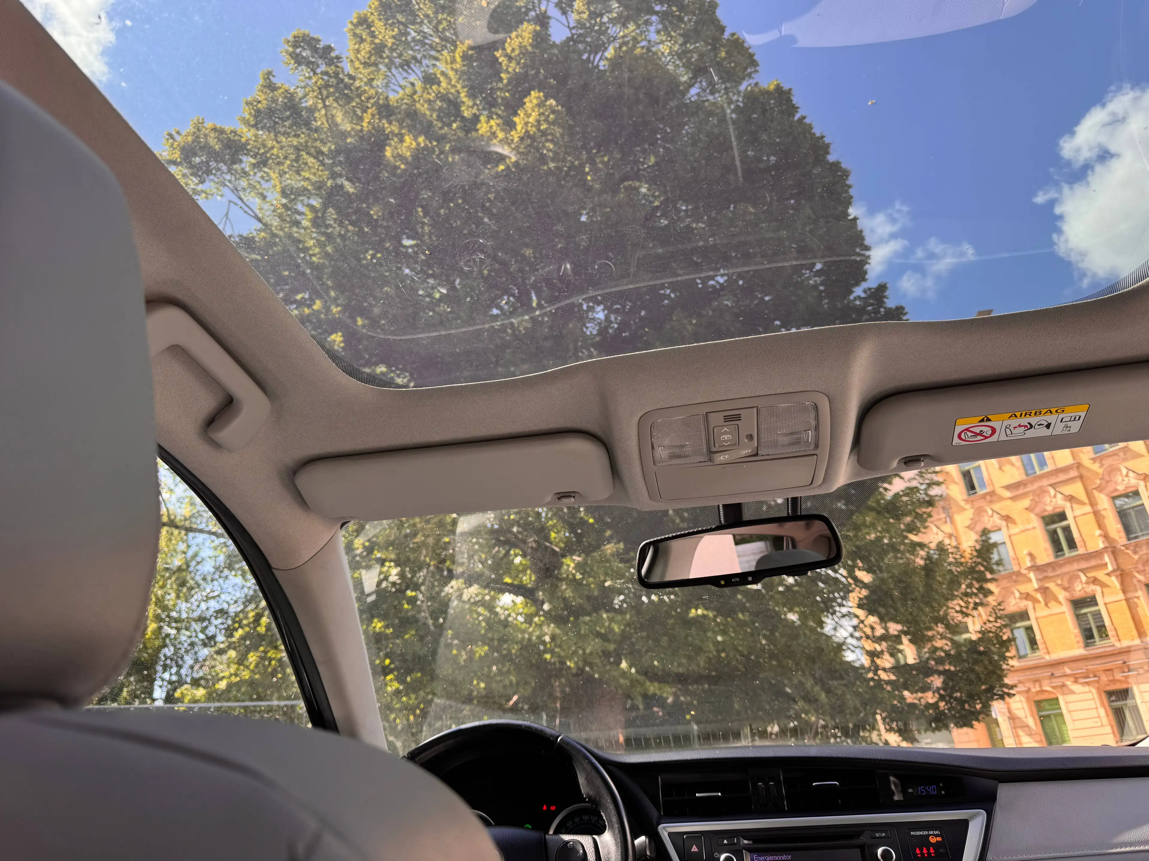 Toyota Auris Hybrid Executive LEDER PANO — photo 13