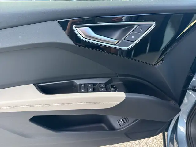 Audi Q4 E-Tron view 21