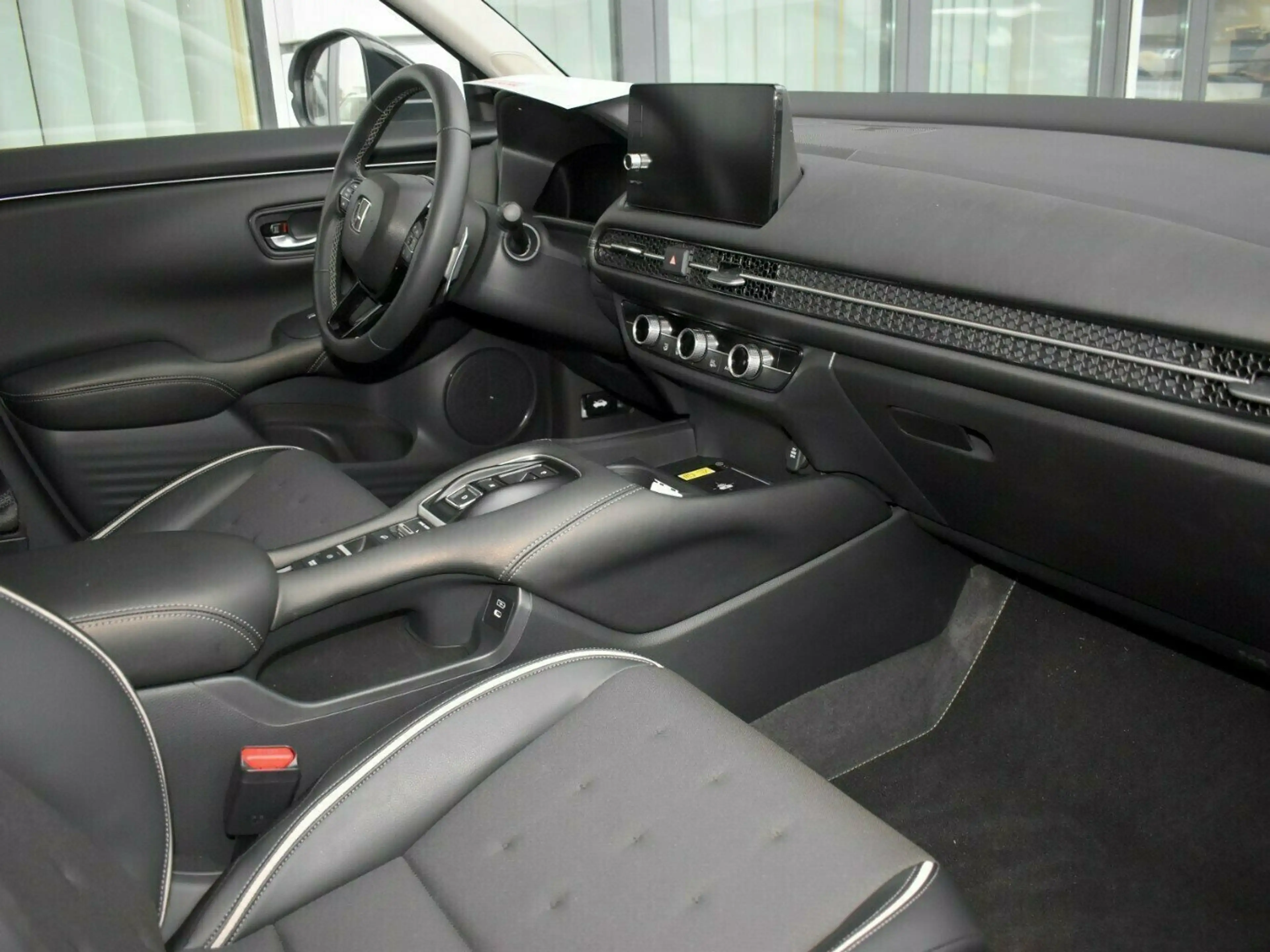 Honda ZR-V e:HEV Sport — photo 3