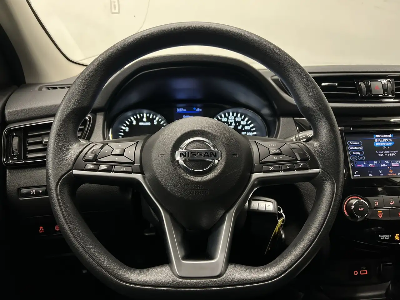 Nissan Qashqai снимка Nissan Qashqai