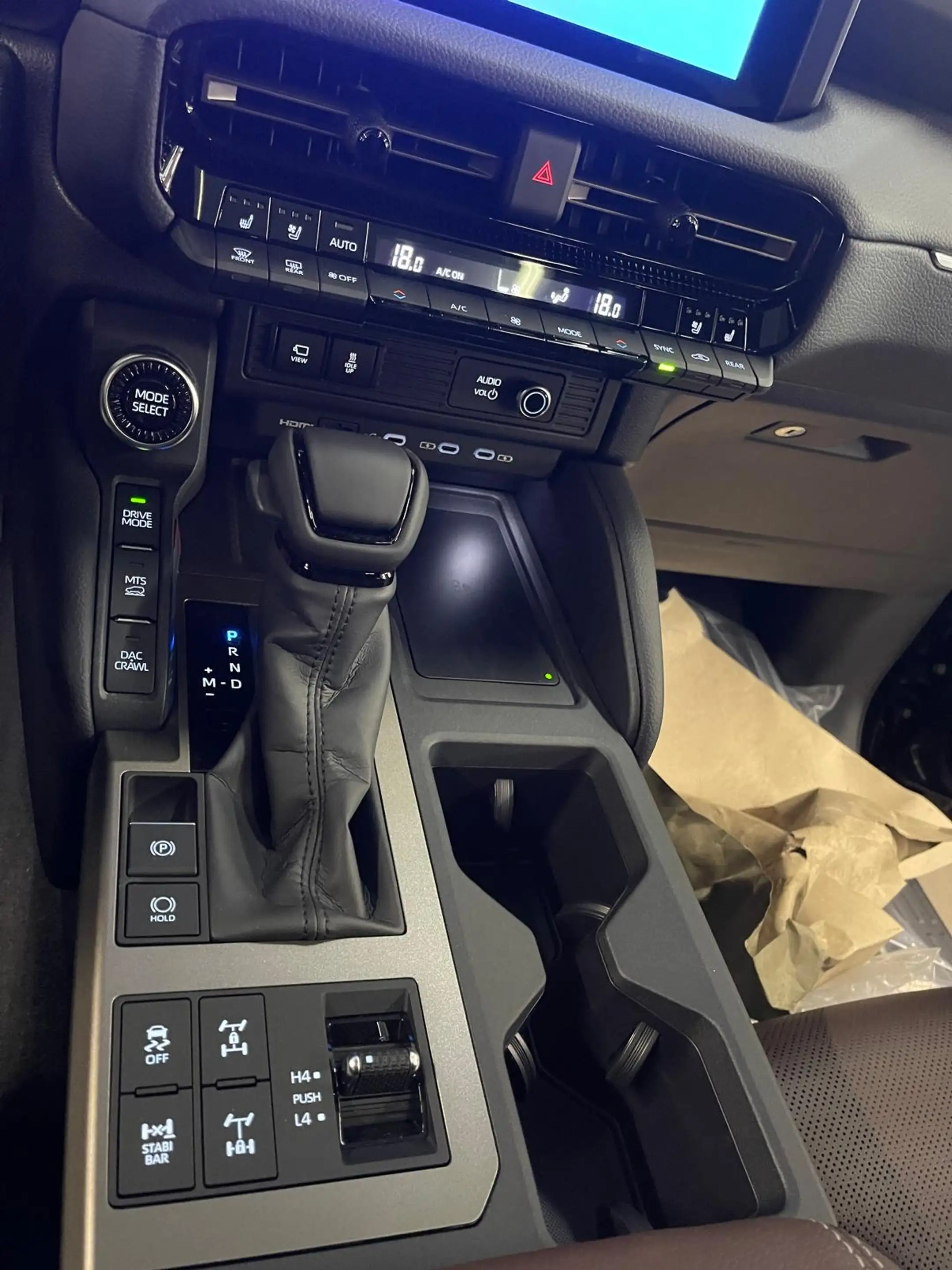 Toyota Land Cruiser Prado TOYOTA LANDCRUISER PRADO LEXURY DIESEL — photo 3