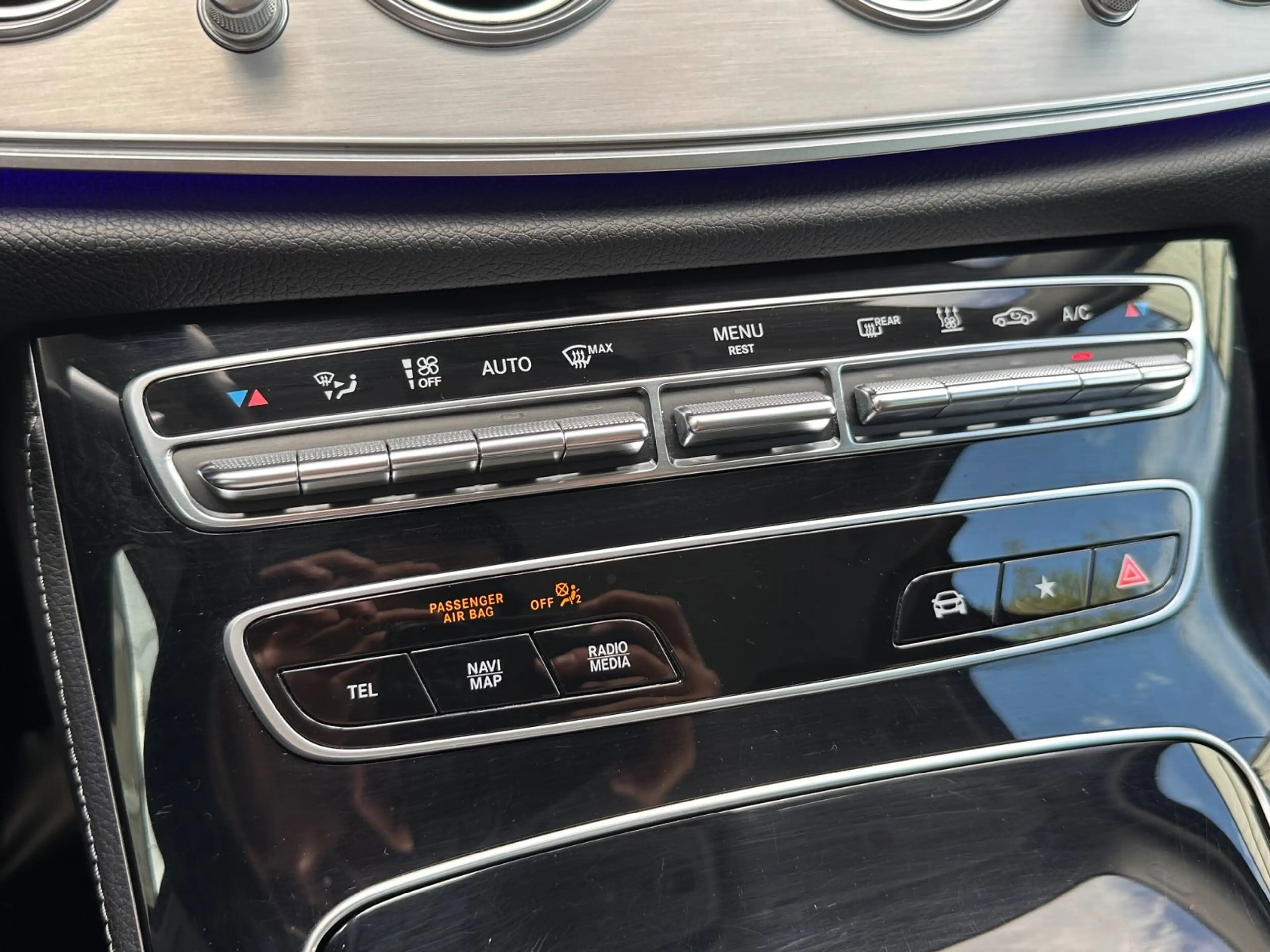 Mercedes-Benz E 300 DE T  Avantgarde 9G-TRONIC/Kamera/HUD — photo 22